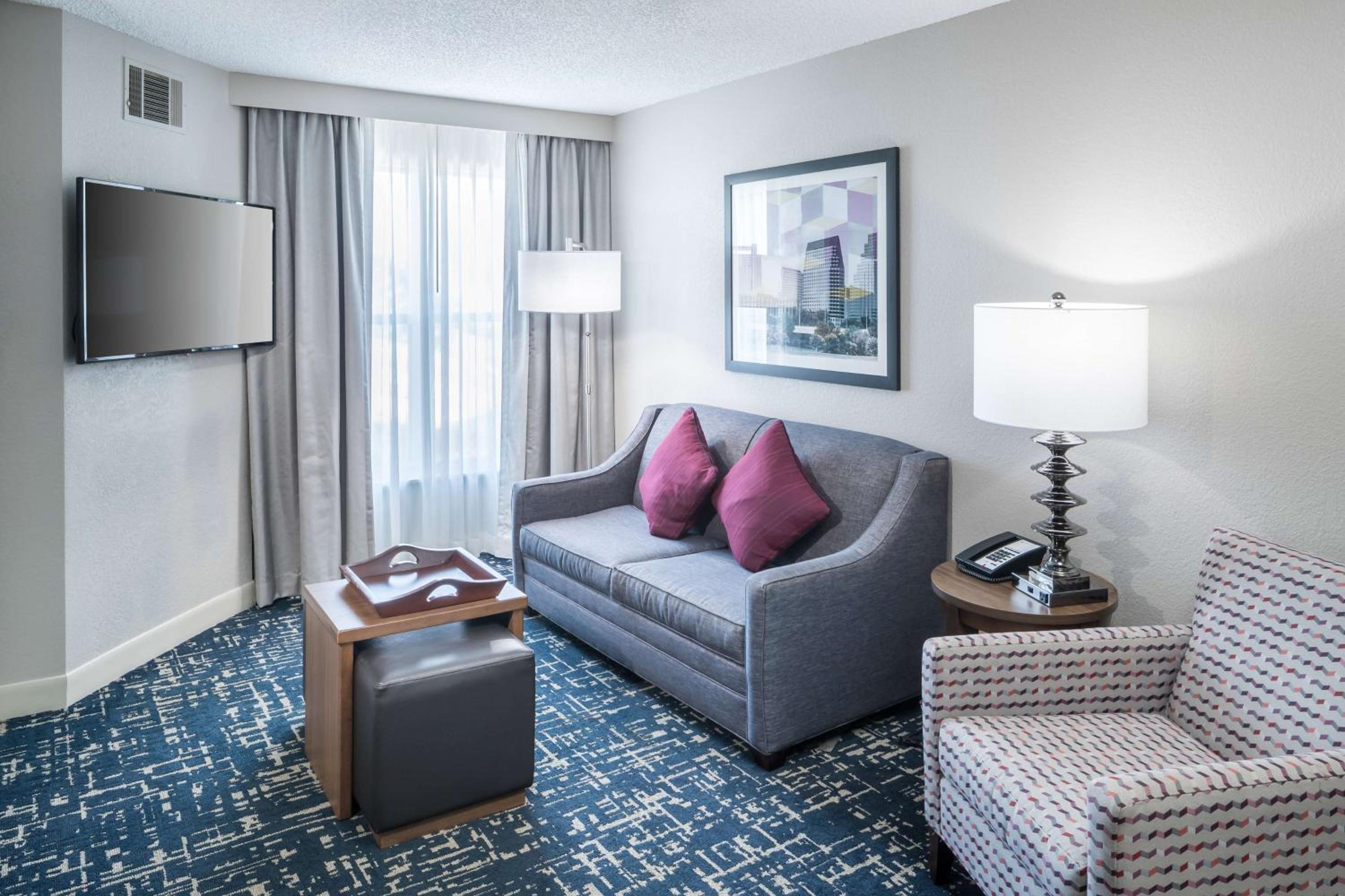 One-Bedroom Suite with Two Double Beds - Non-Smoking - Photo 1