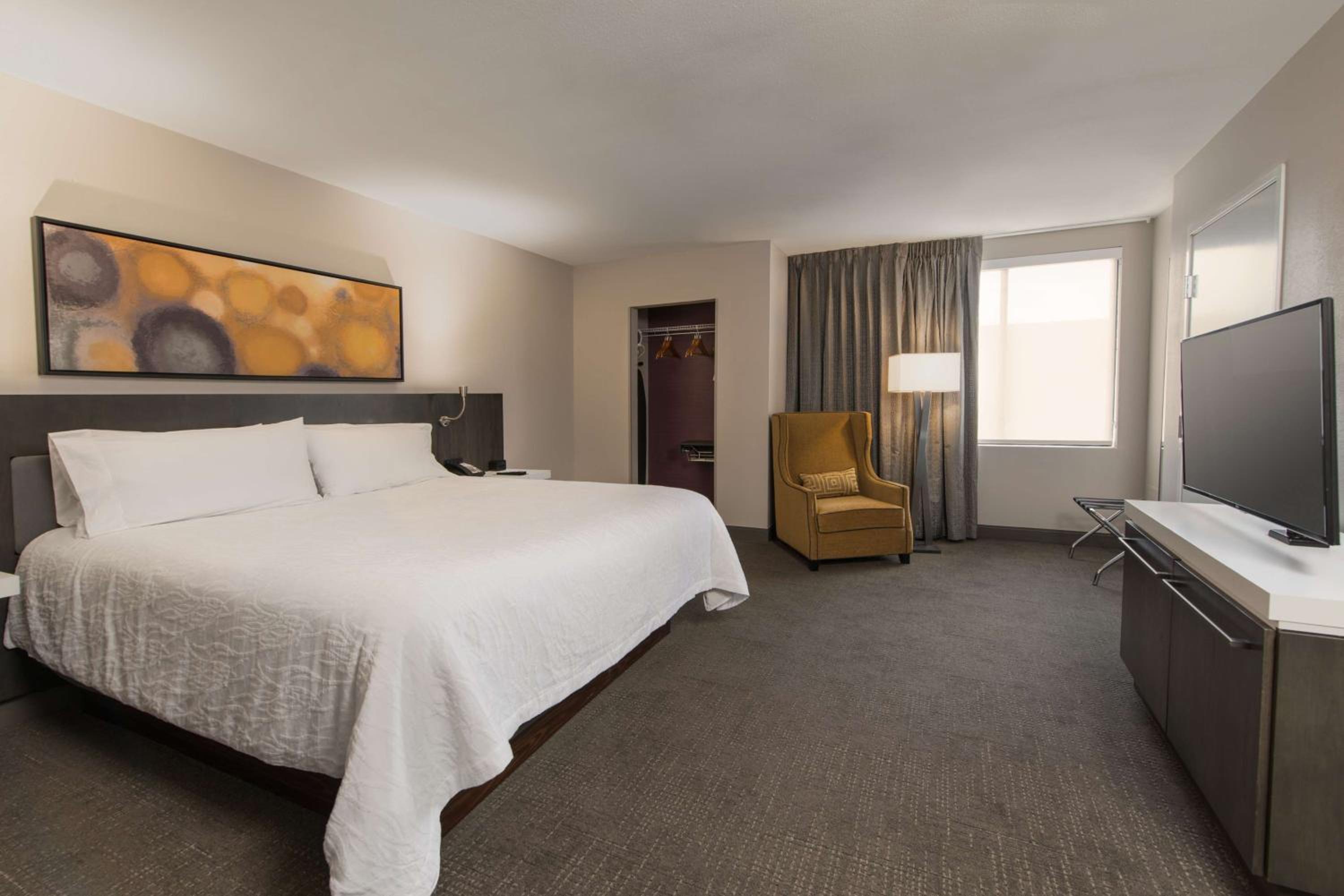 King Room - Hearing Access - Photo 4