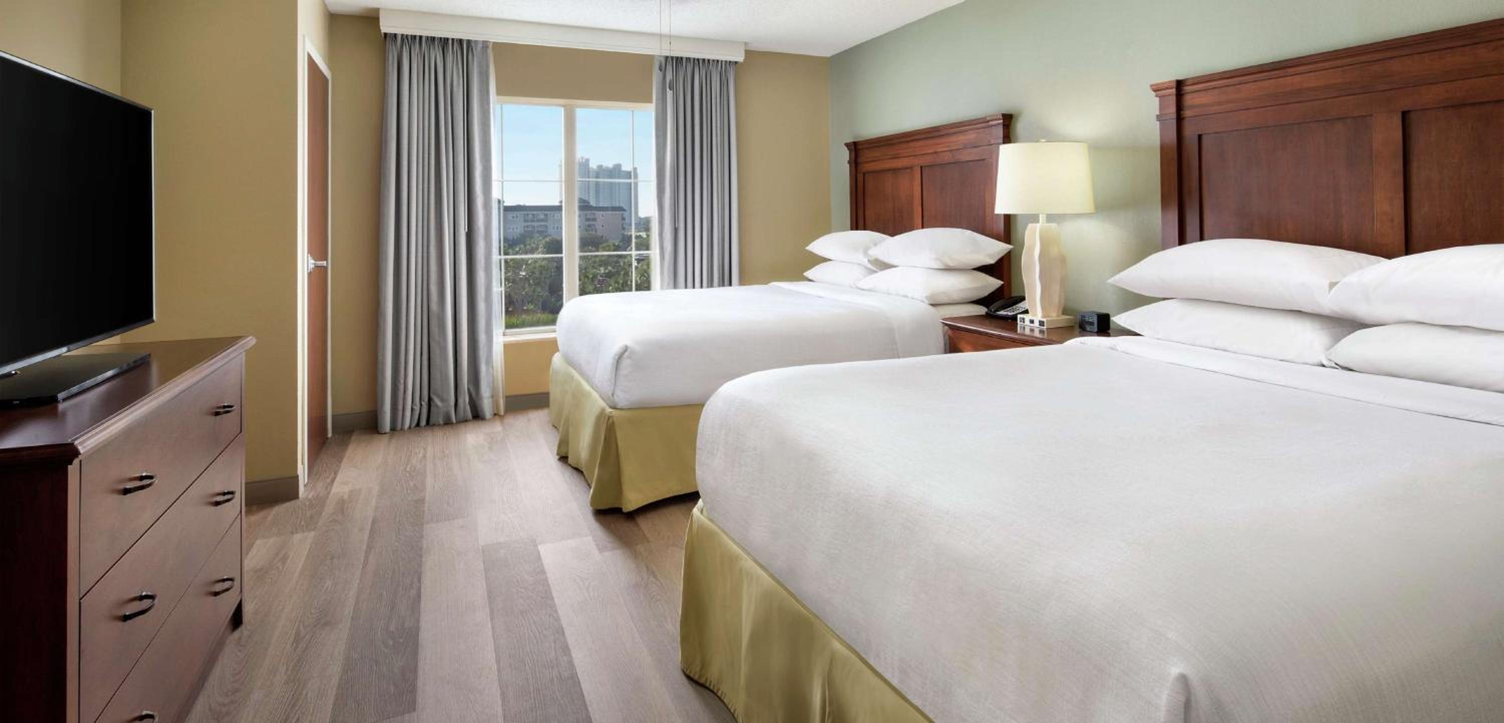 Suite with Two Queen Beds - Non-Smoking - Photo 4