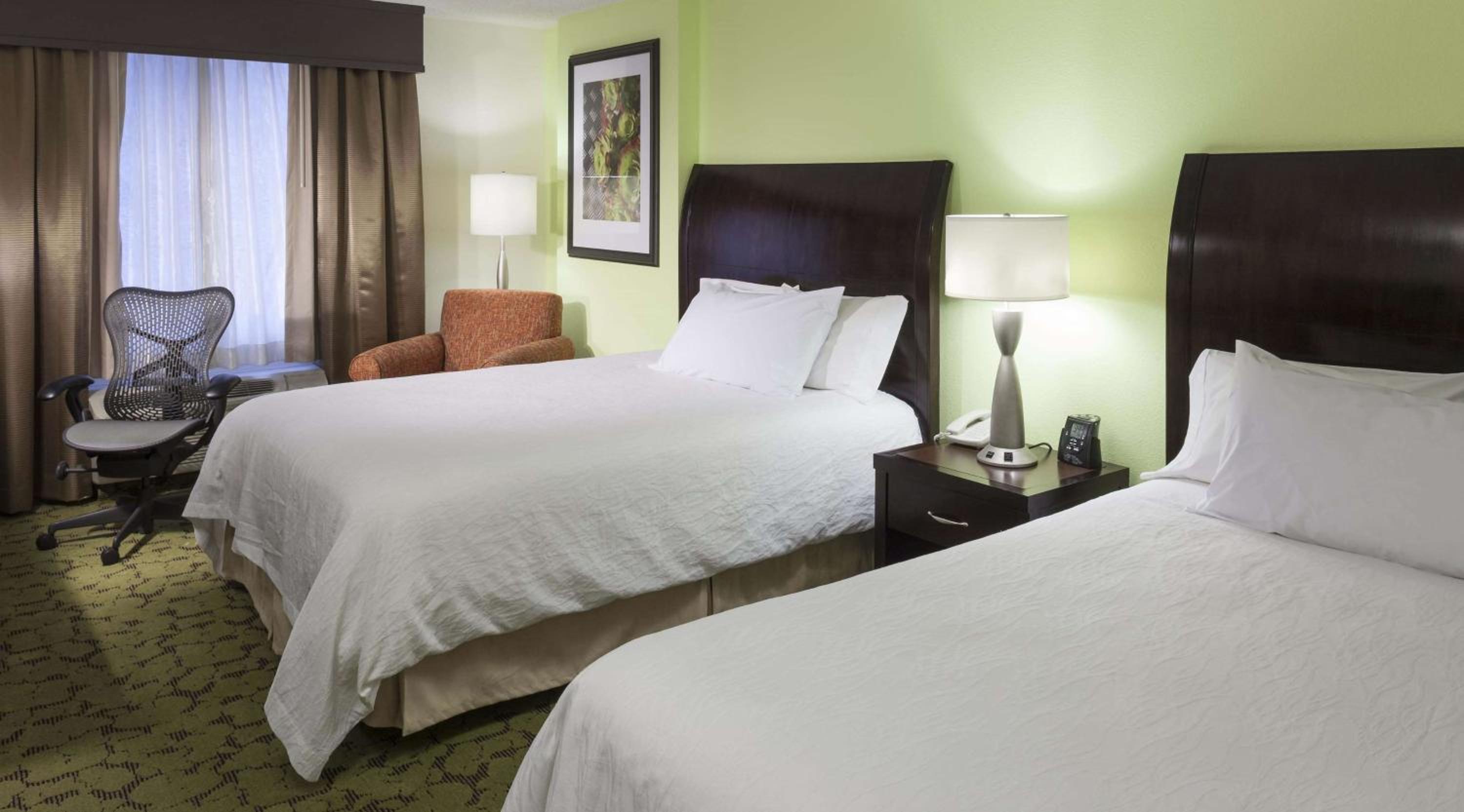 Queen Room with Two Queen Beds - Hearing Access - Photo 3
