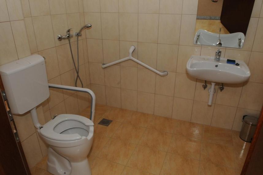 Single Room - Disability Access photo 1