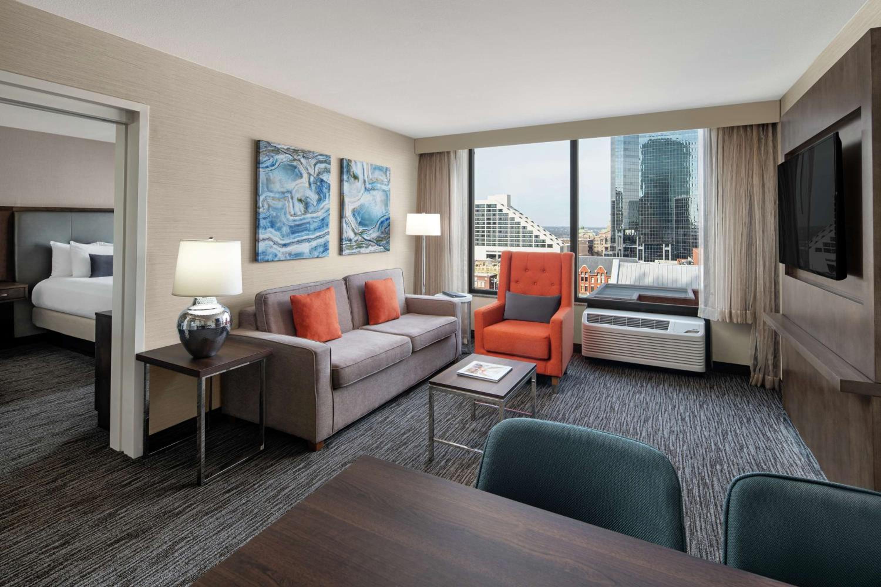 Executive King Suite - Non-Smoking