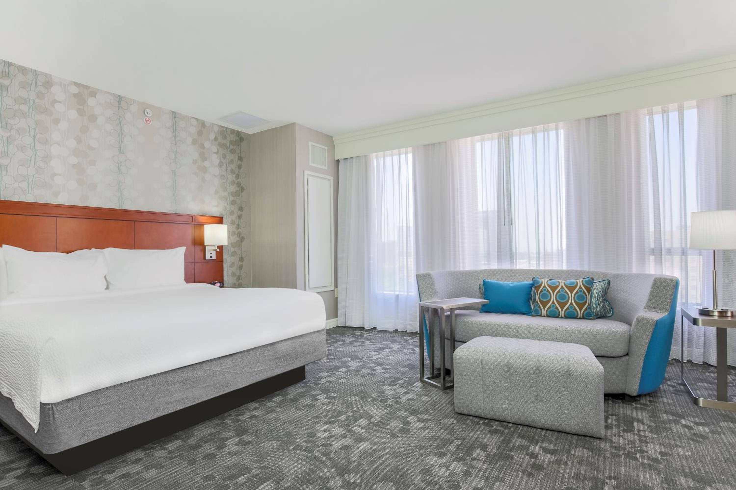 King Suite - Photo 1