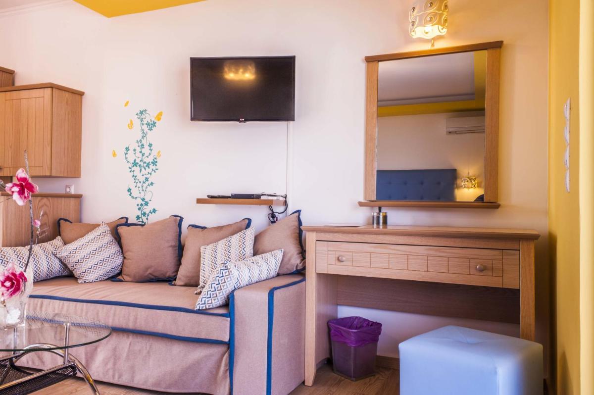 Quadruple Room with Sea View photo 3