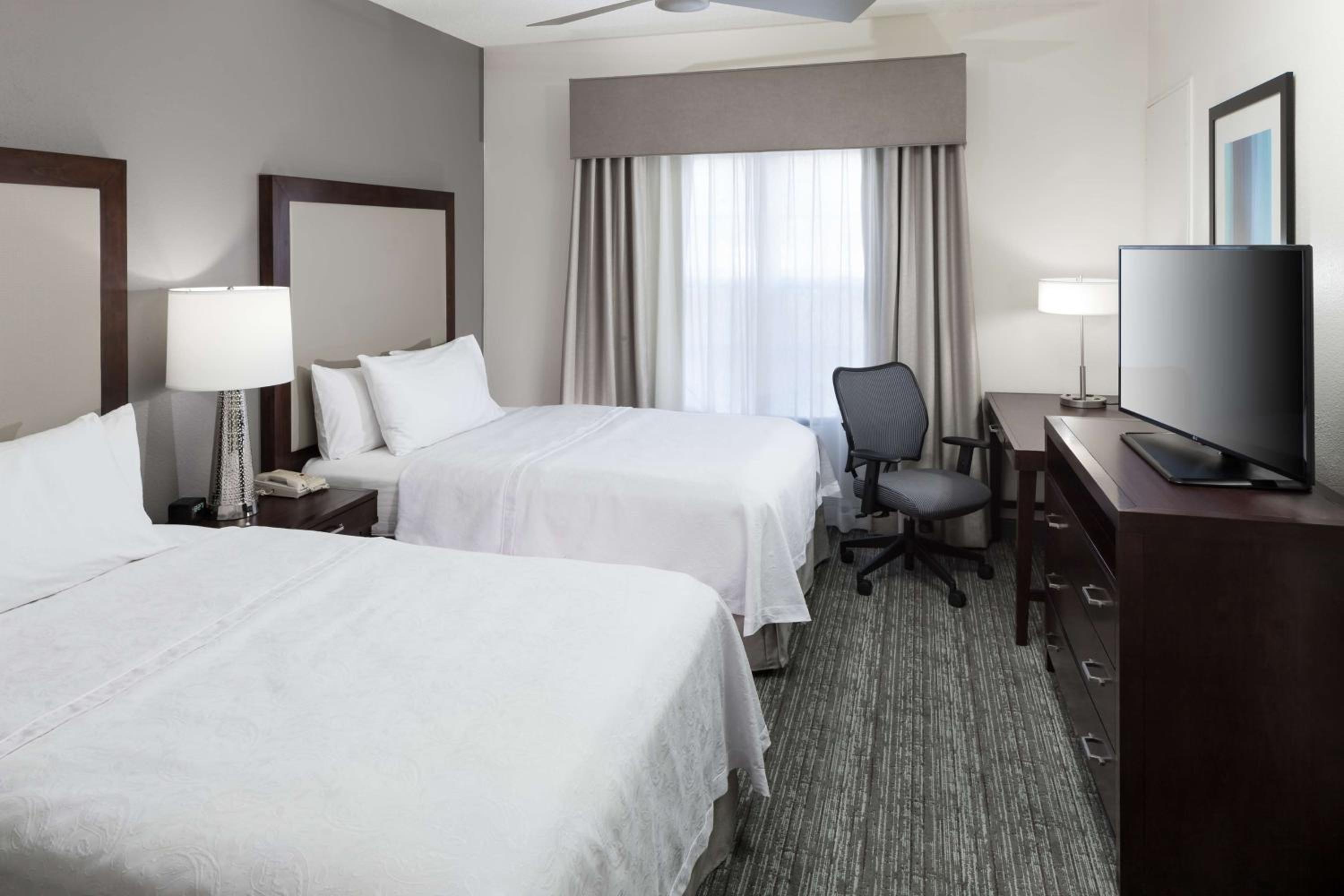 One-Bedroom Double Suite - Non-Smoking - Photo 4