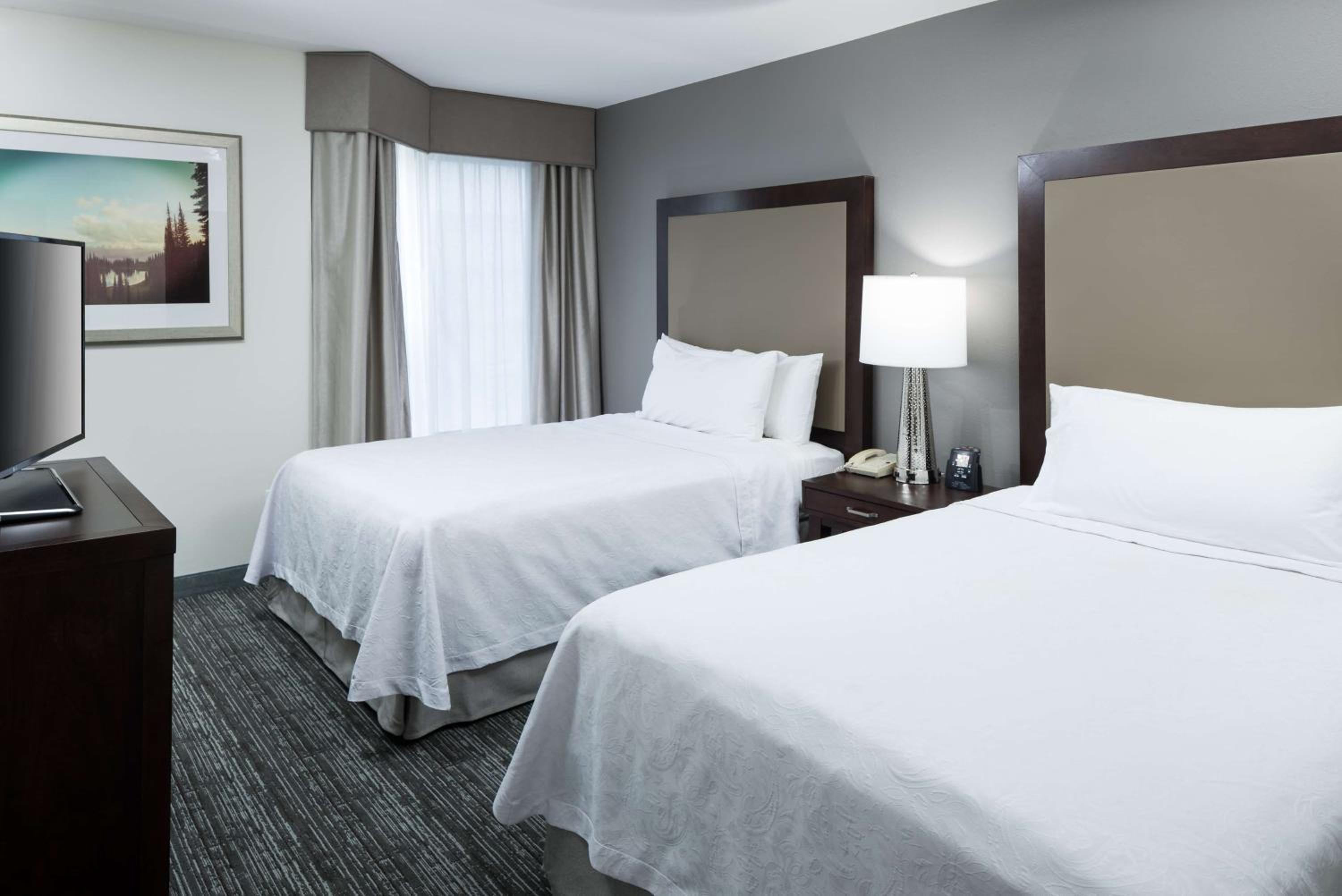 One-Bedroom Suite with Two Double Beds - Non-Smoking - Photo 1