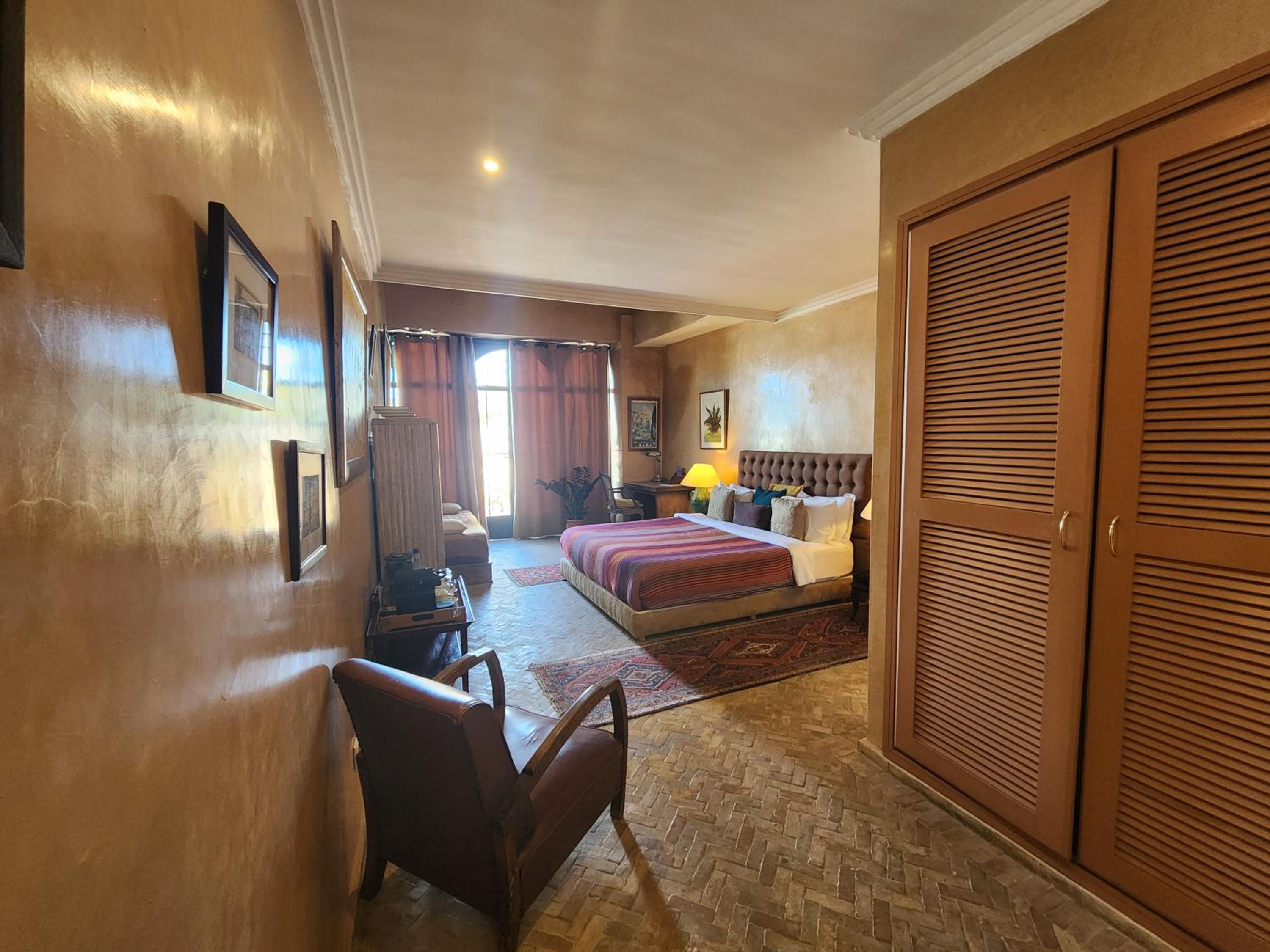 Suite 7 - Photo 6