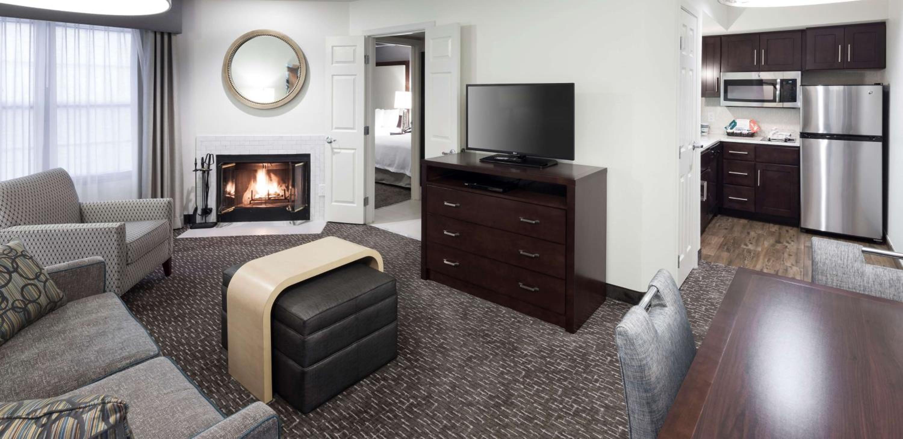 One-Bedroom Suite With Fireplace