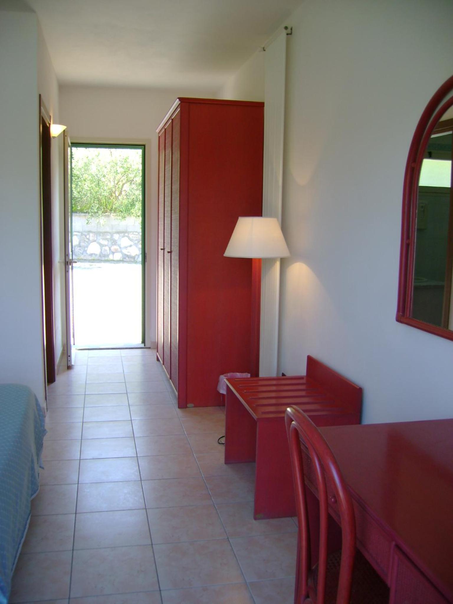Superior Double Room with Sea View - Photo 8