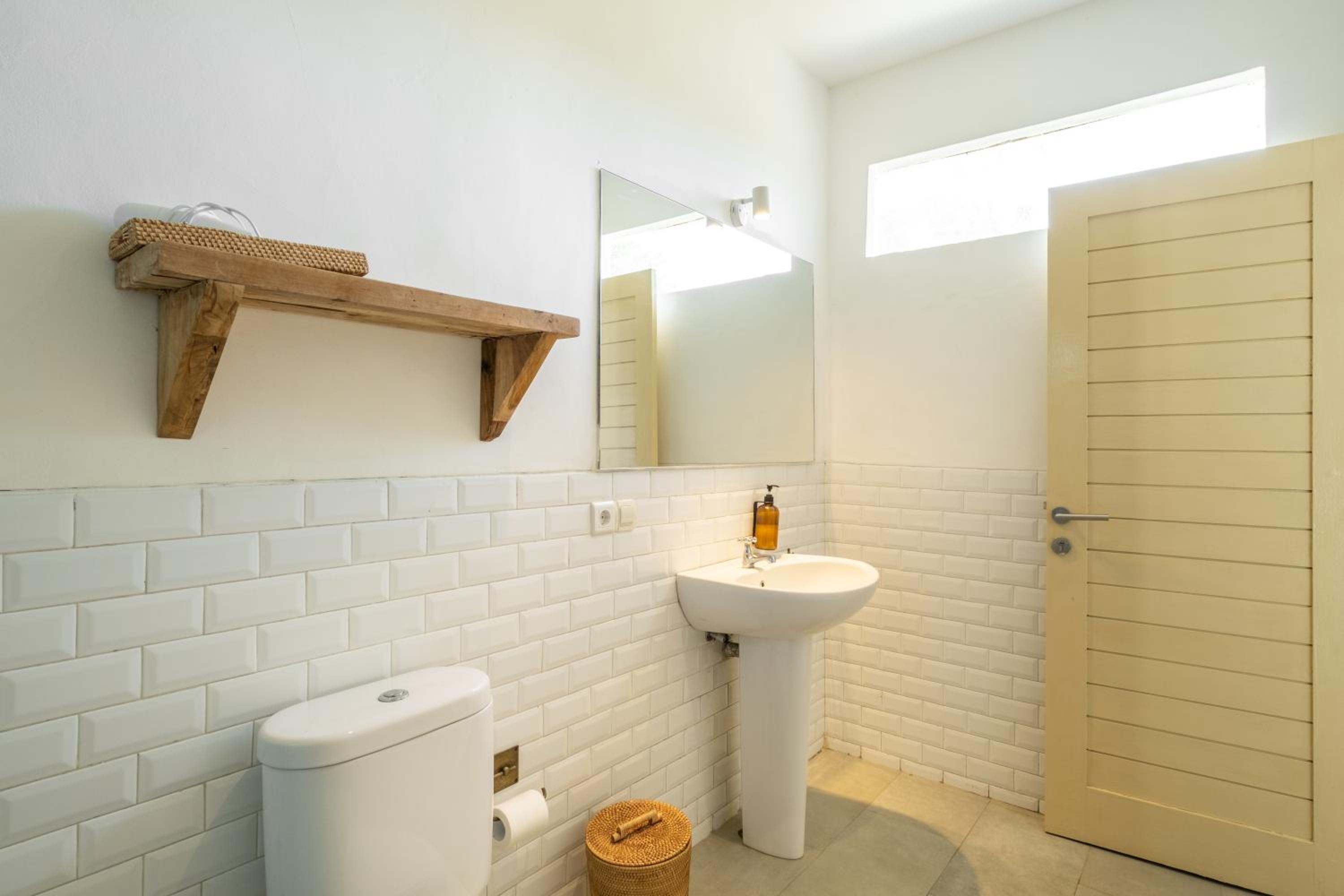 Deluxe Suite - Photo 2