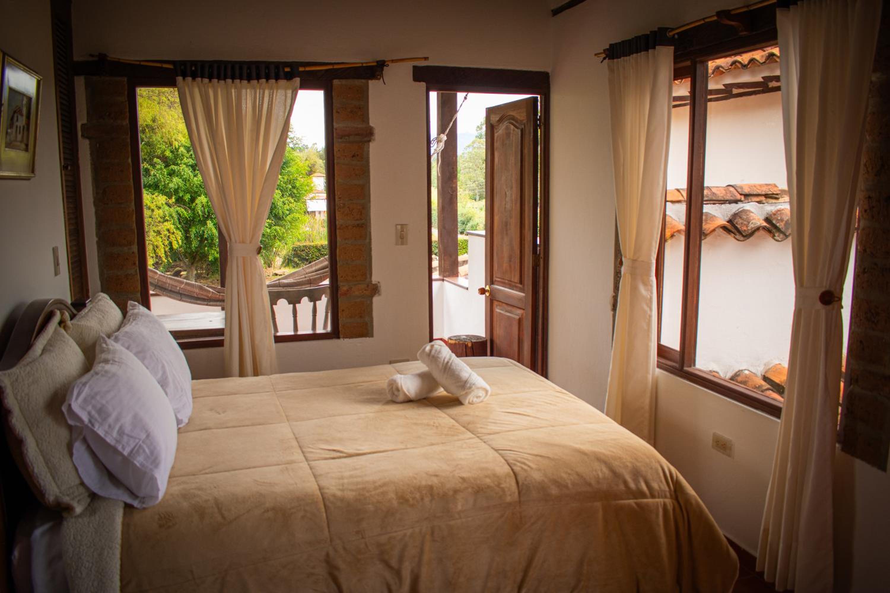 Deluxe Double Room with Balcony photo 1