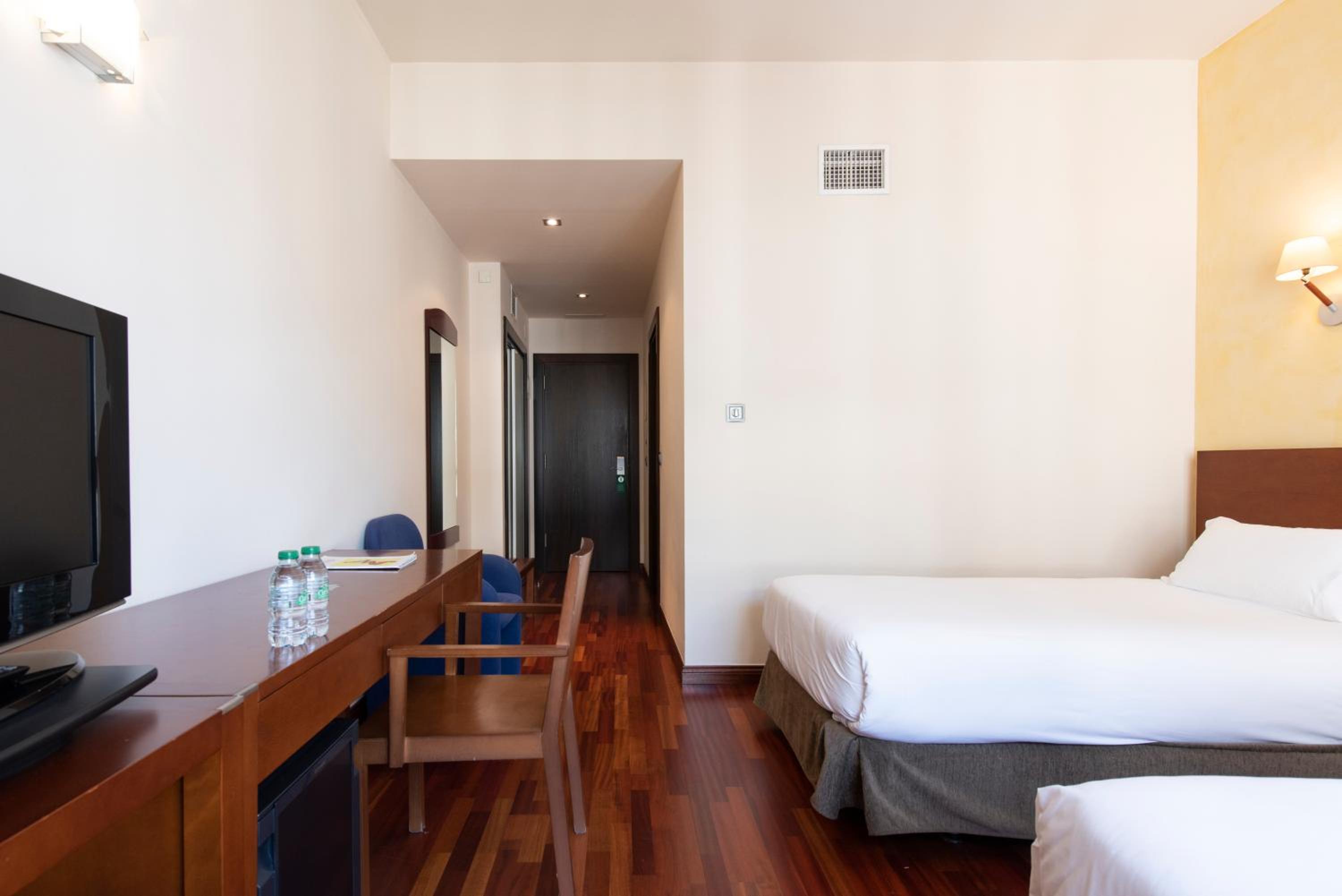 Comfort Double or Twin Room - Photo 18