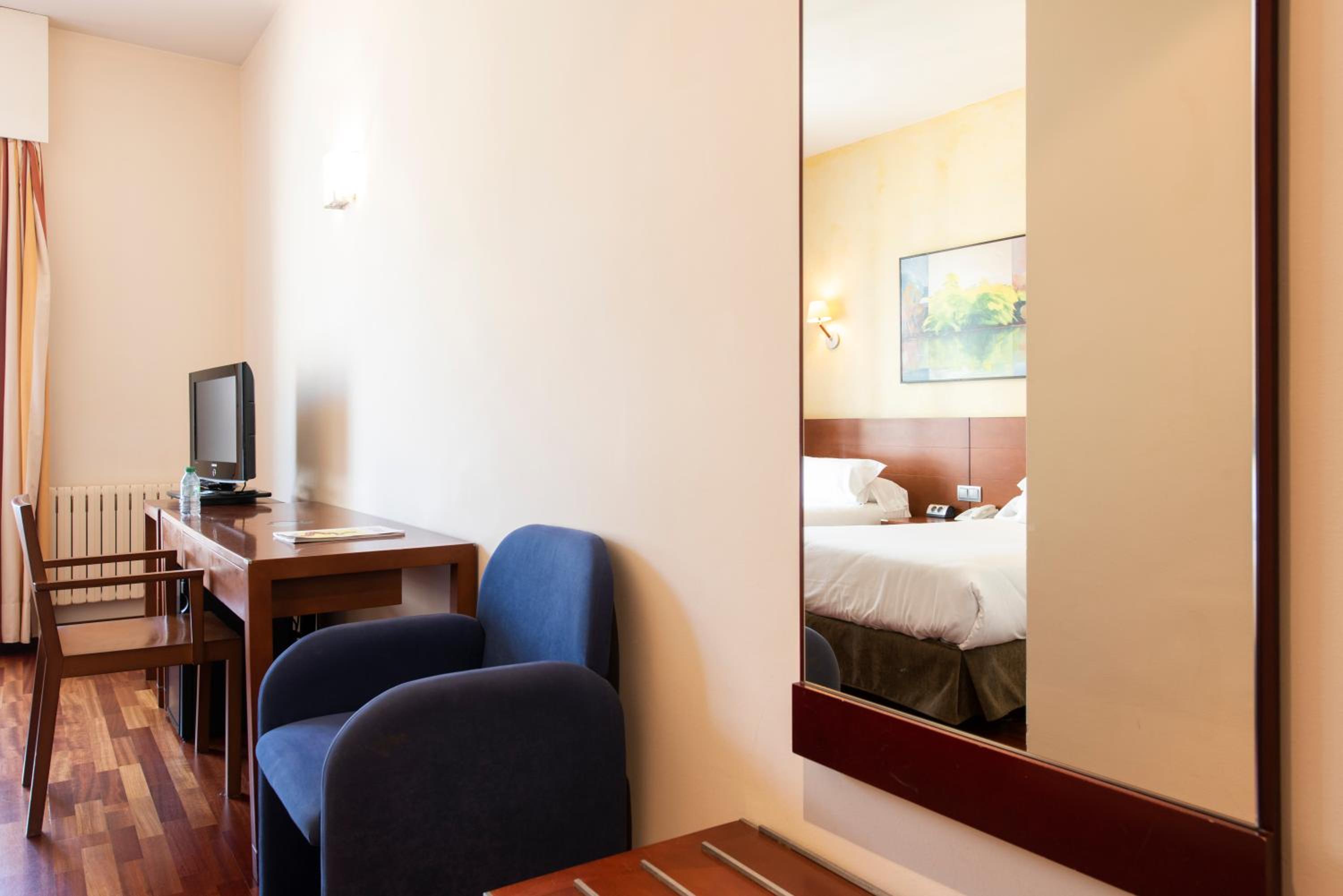 Comfort Double or Twin Room - Photo 10