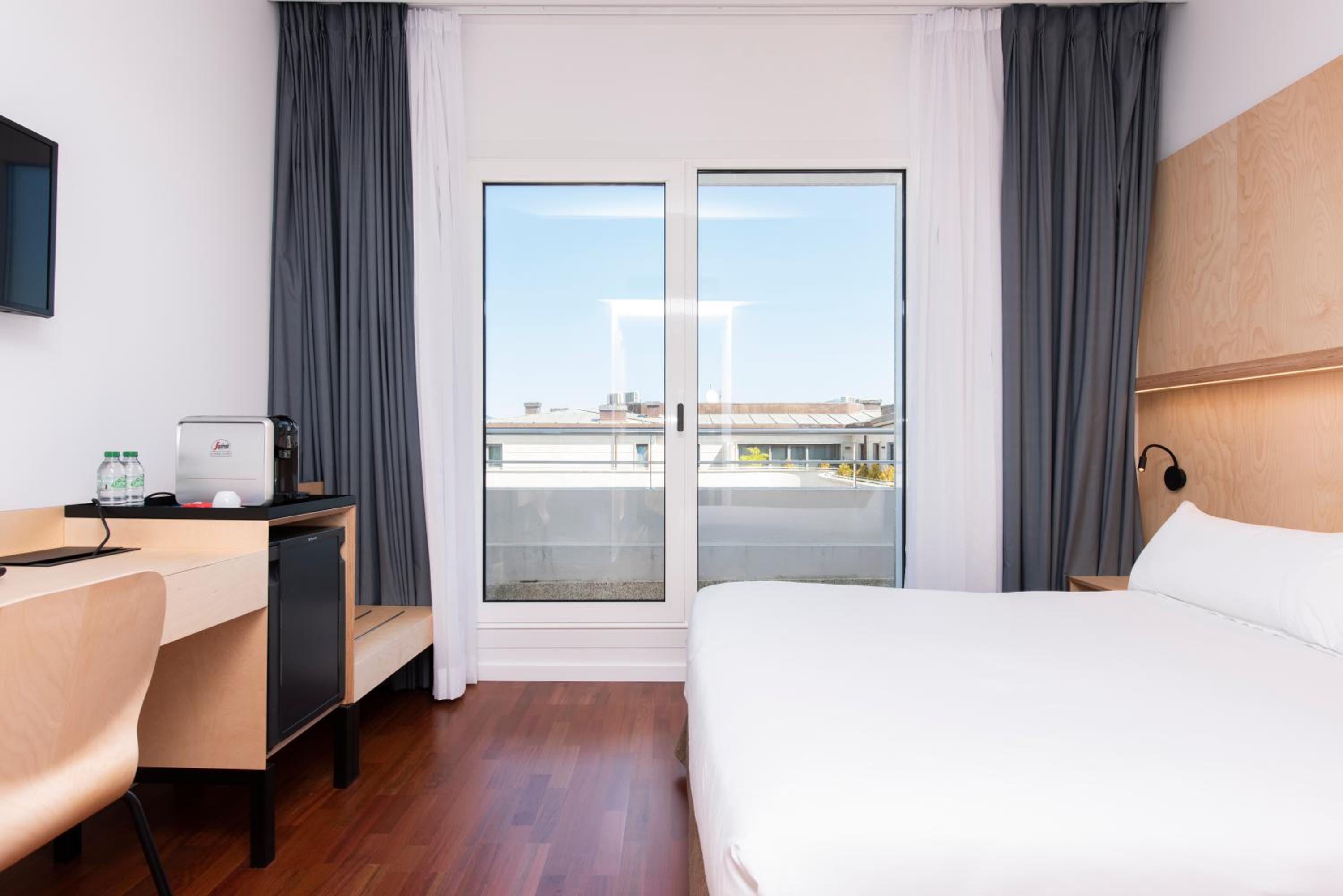Superior Double Room - Photo 4
