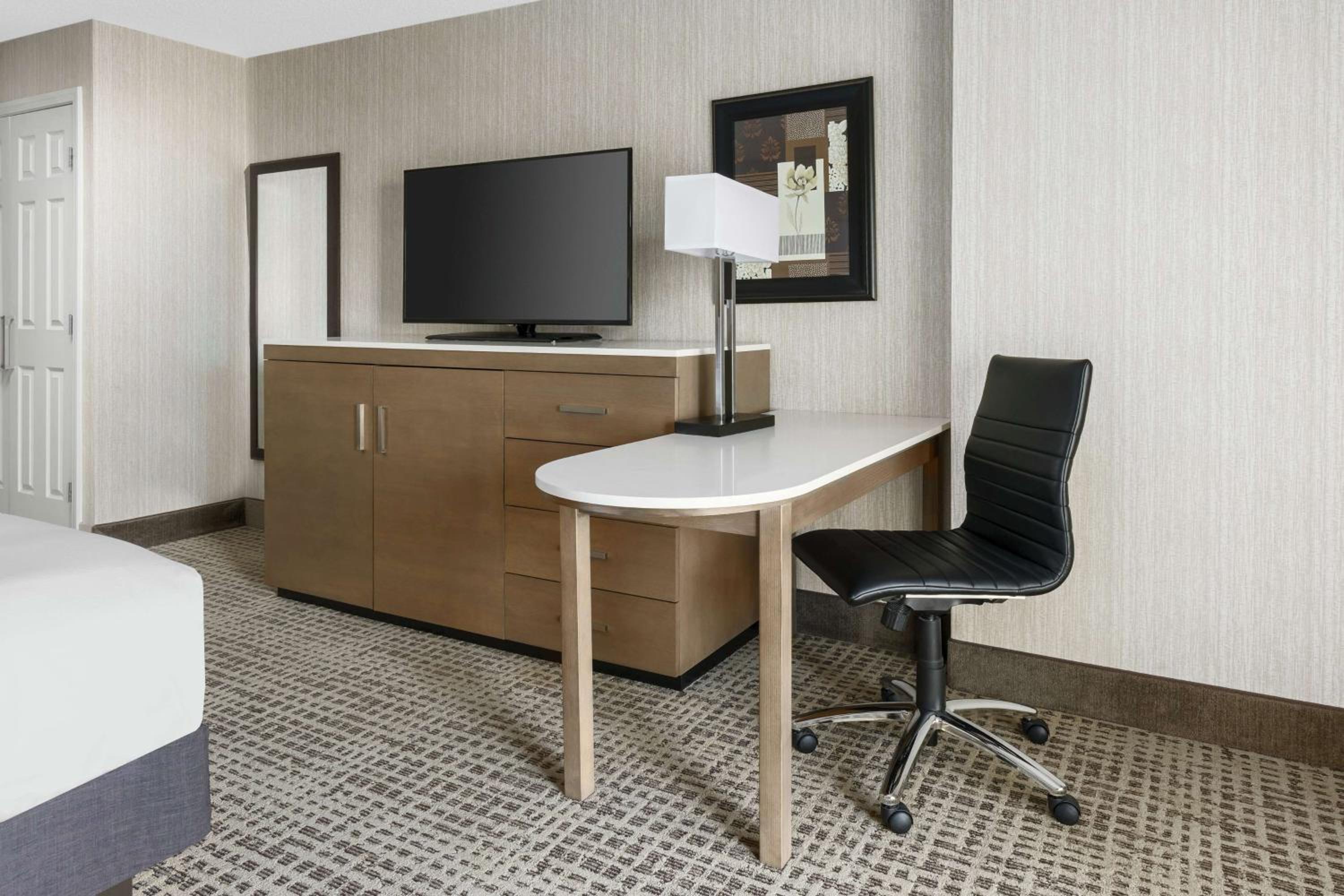 Premium King Room - High Floor - Photo 5