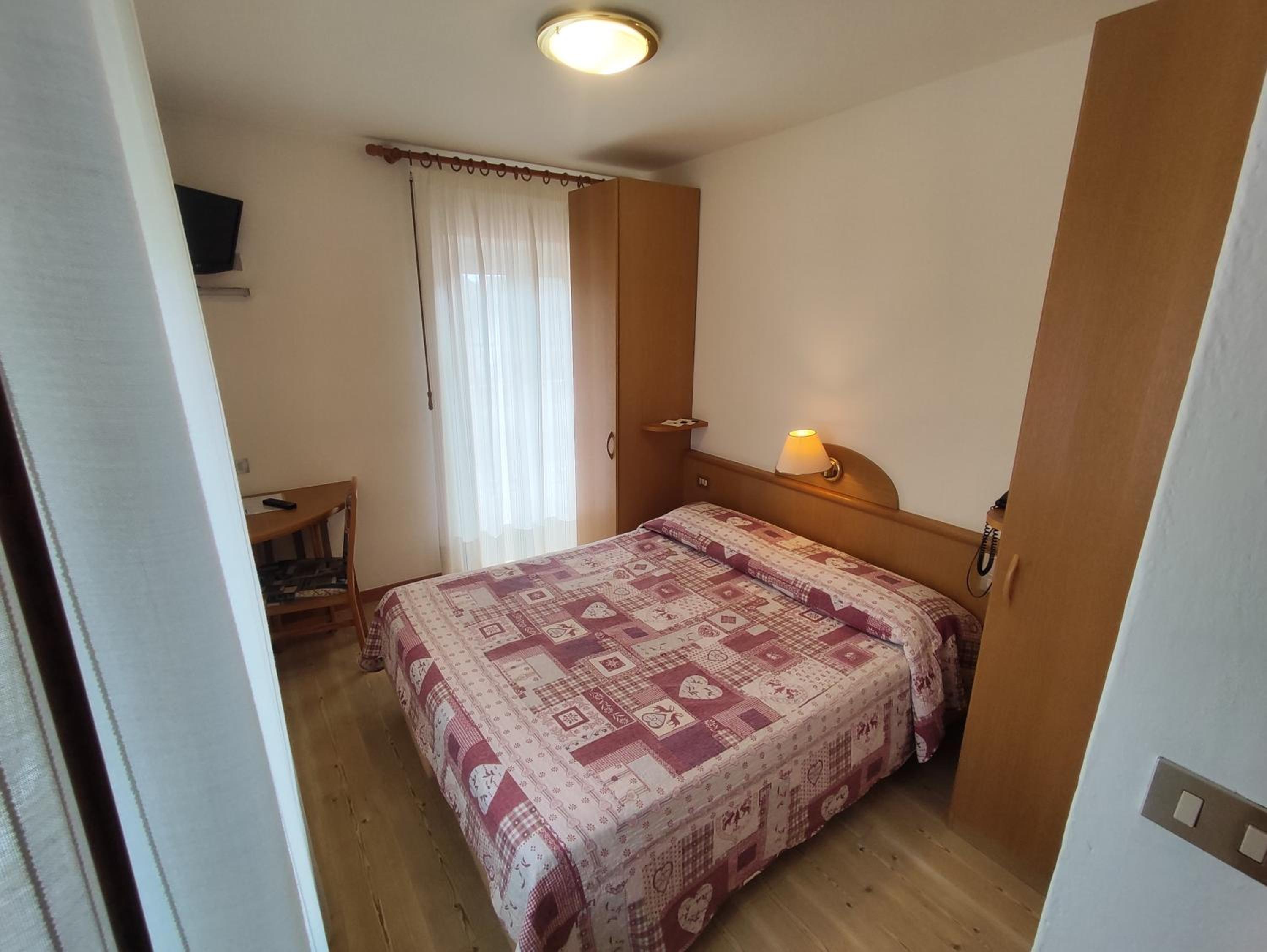Small Double Room photo 2