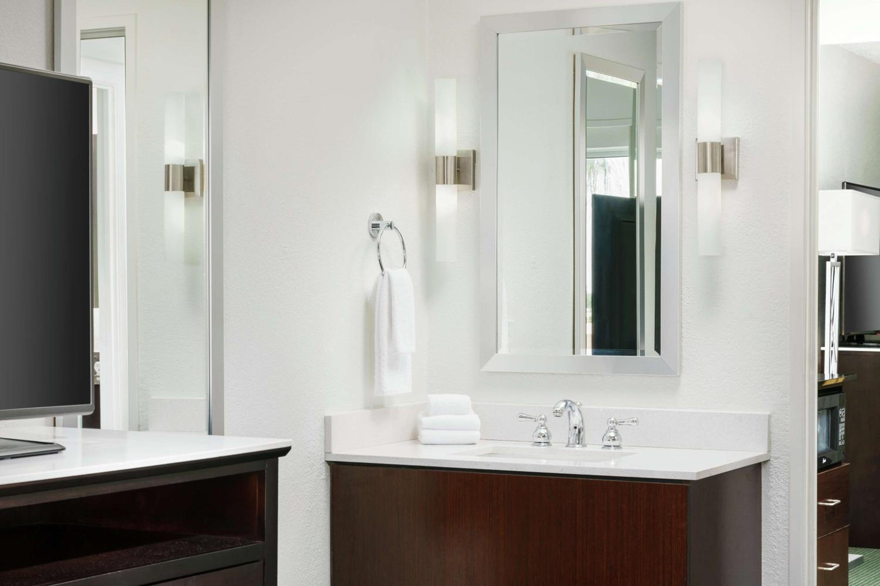 Deluxe Queen Suite with Two Queen Beds