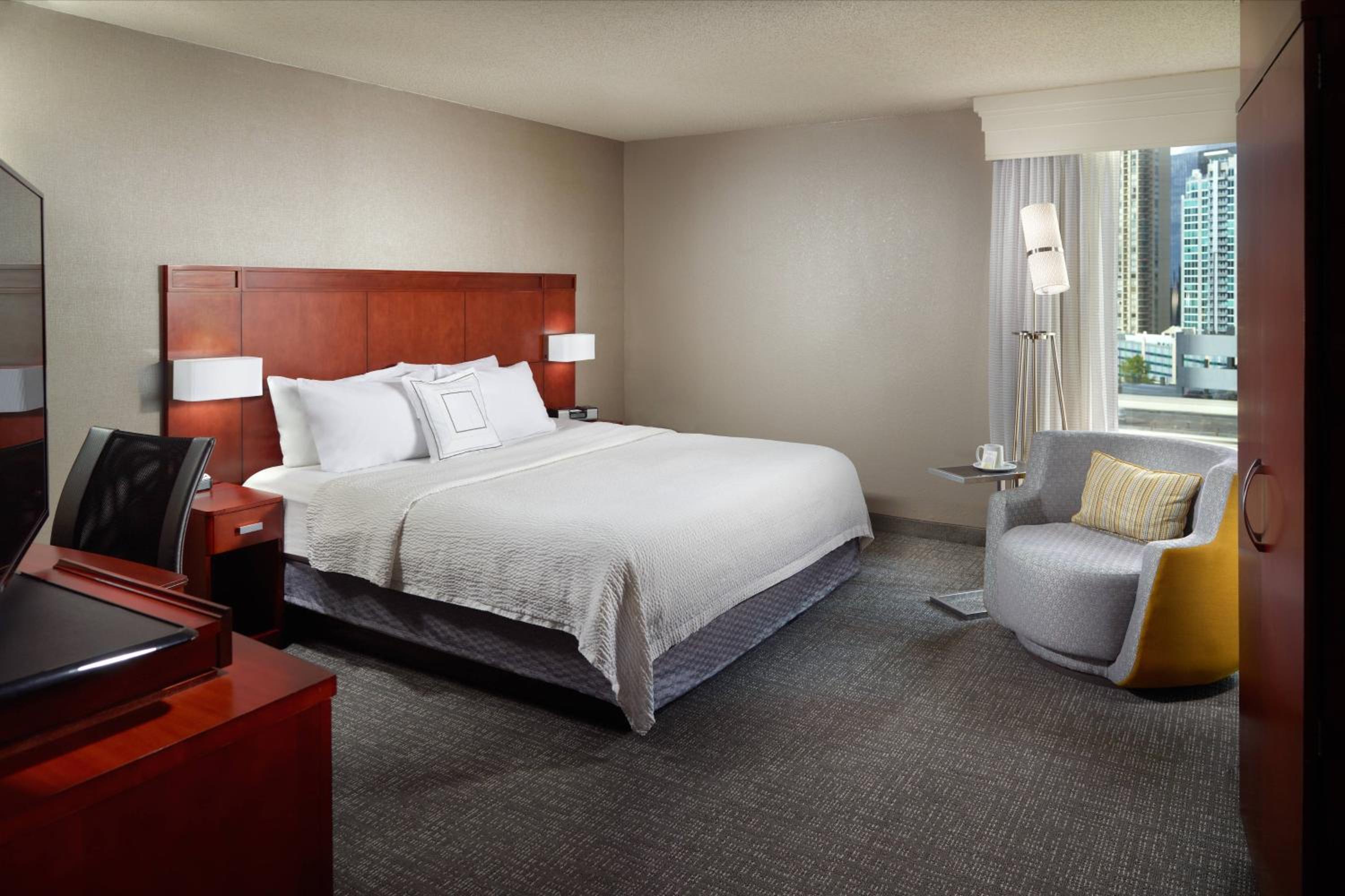 Executive King Corner Room
