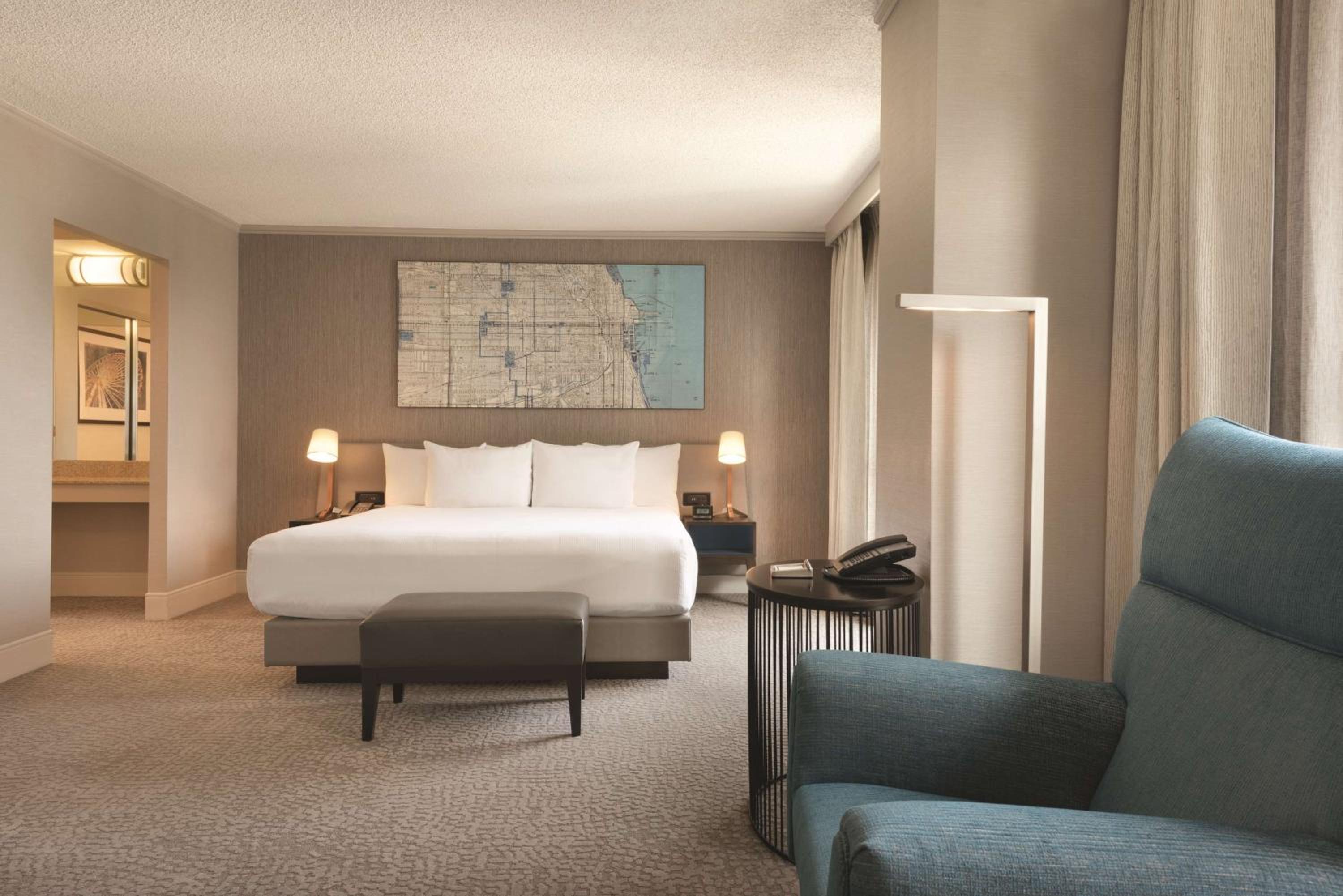 One-Bedroom King Conference Suite - Photo 5