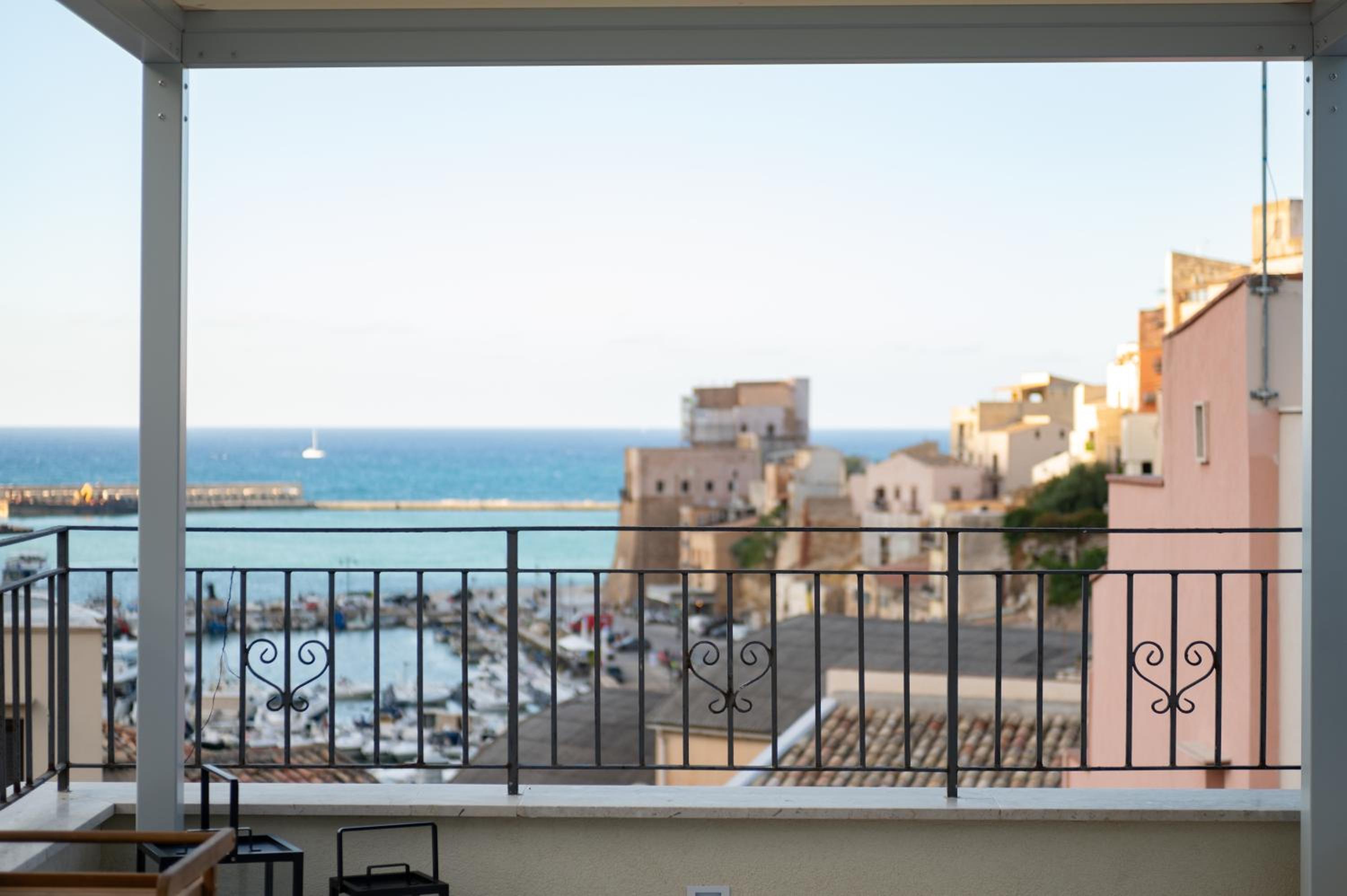 Apartment with Terrace photo 2