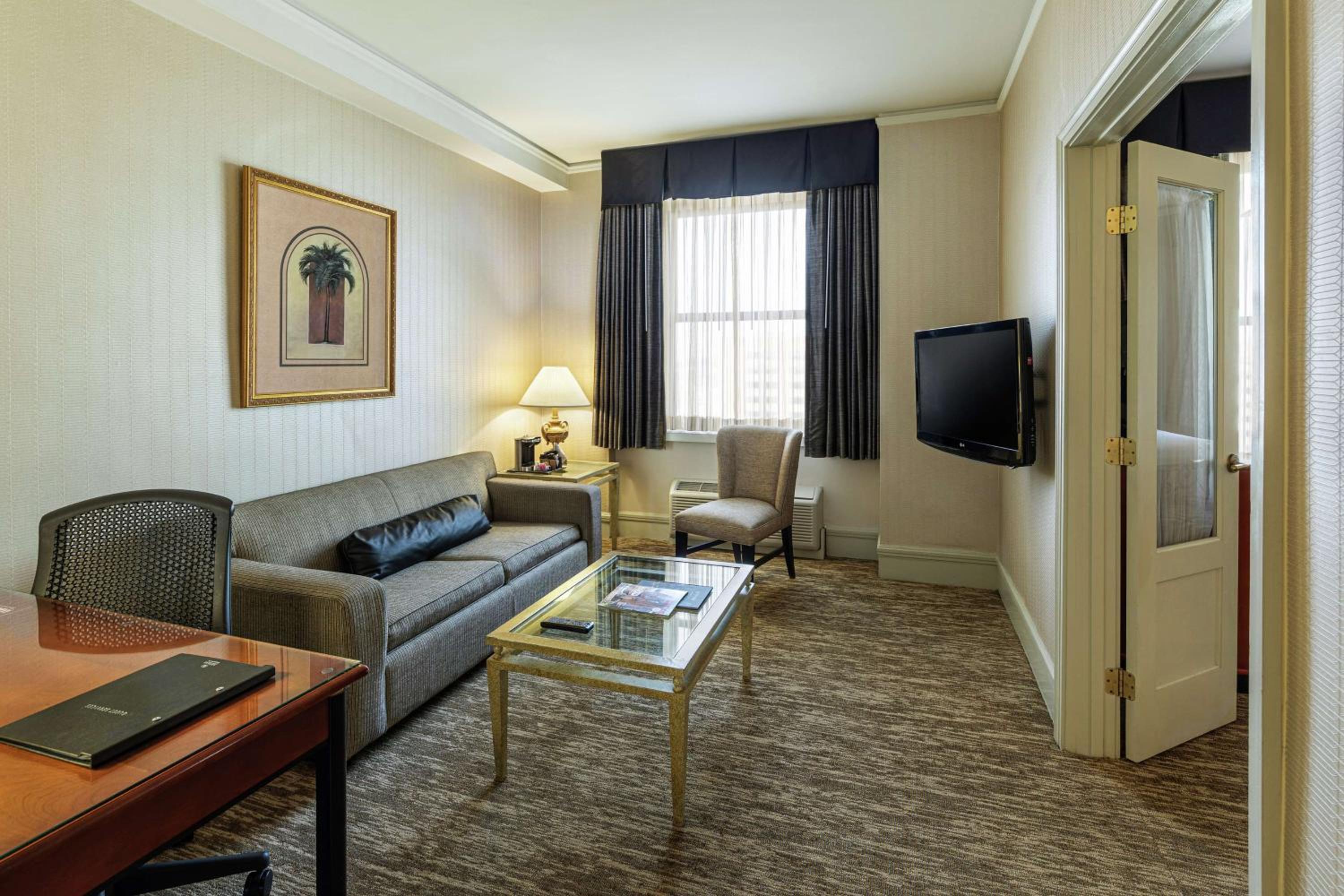 Junior Queen Suite with Two Queen Beds