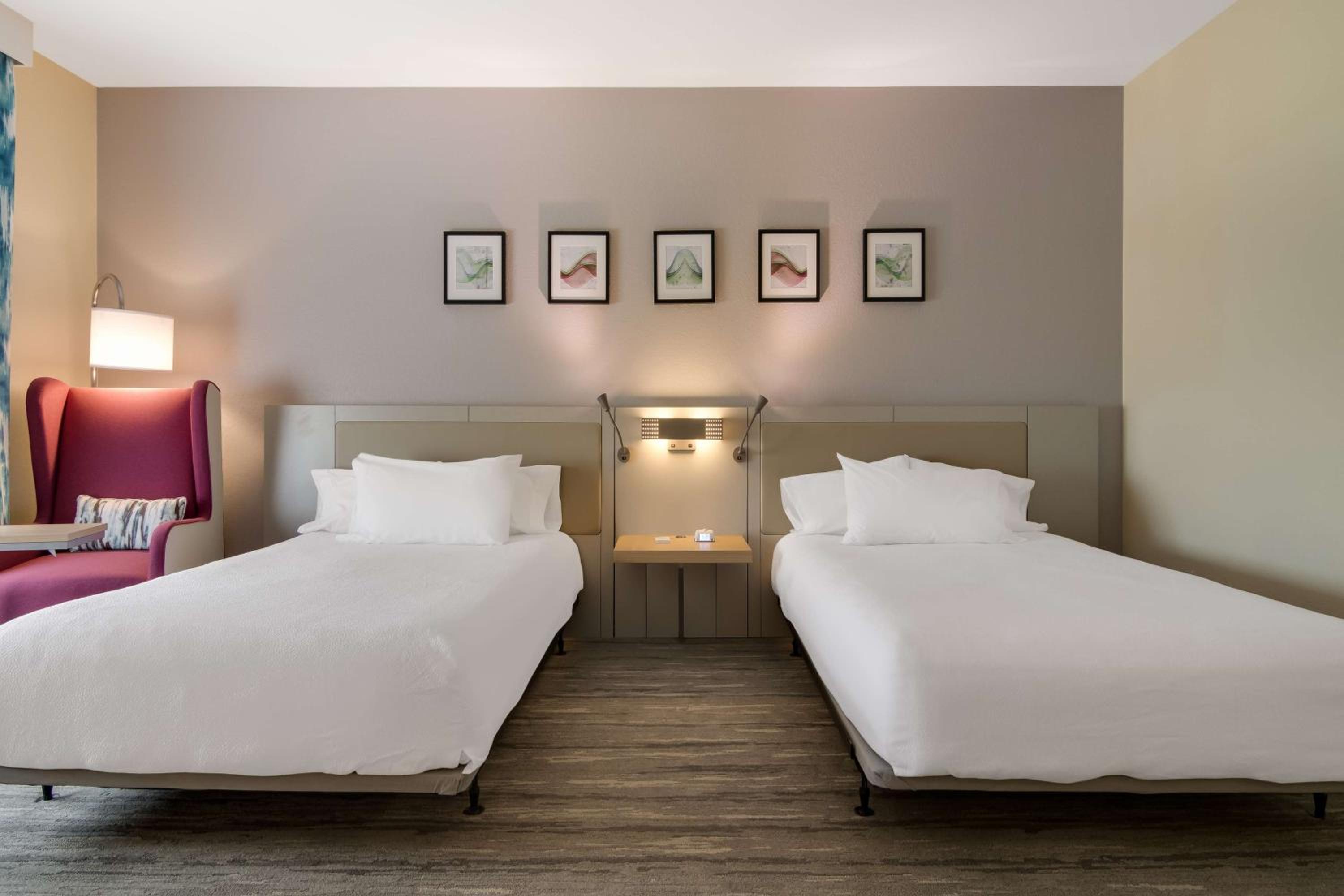 Queen Room with Two Queen Beds - Photo 1