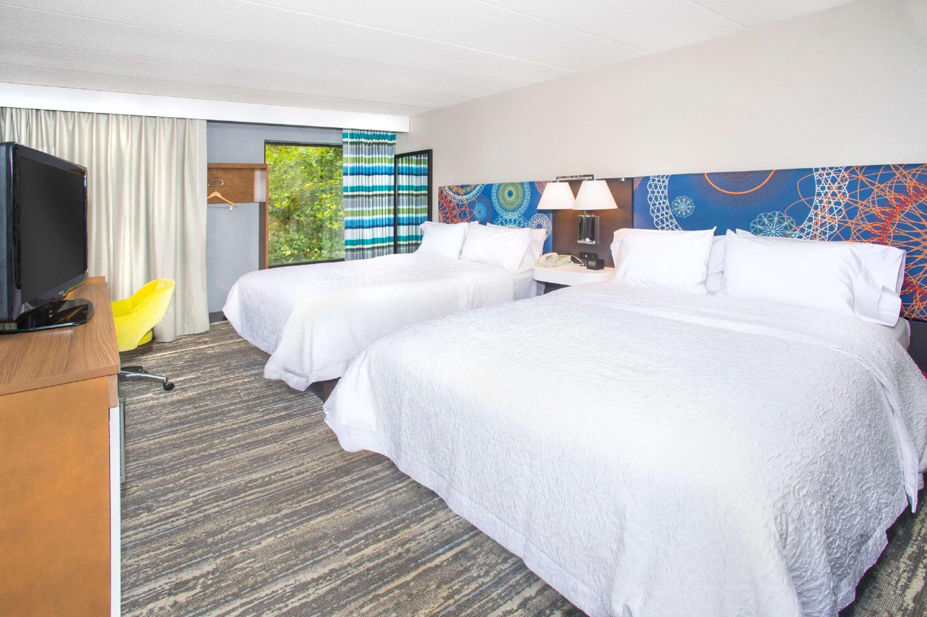 Room with Two Queen Beds - Non-Smoking - Photo 1