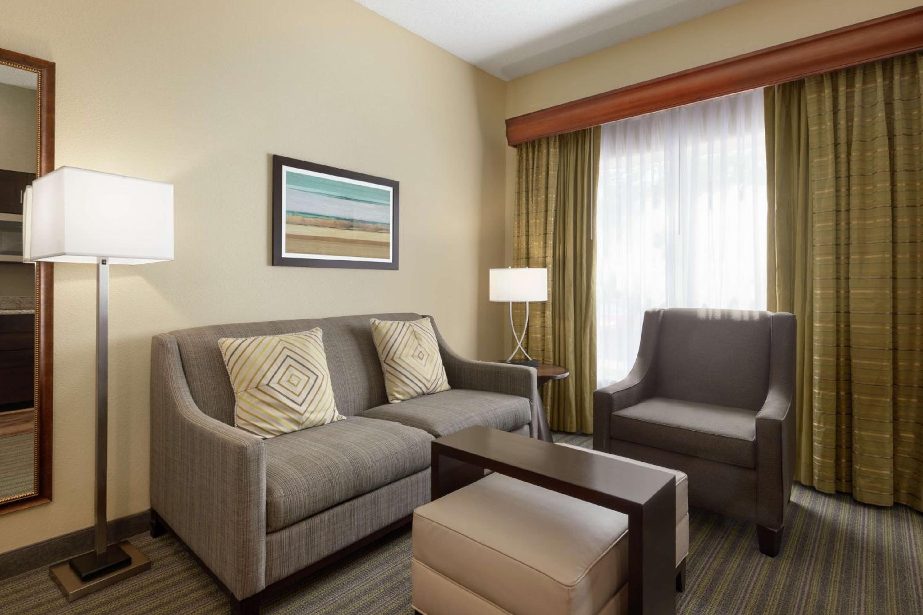 One-Bedroom King Suite - Non-Smoking - Photo 4