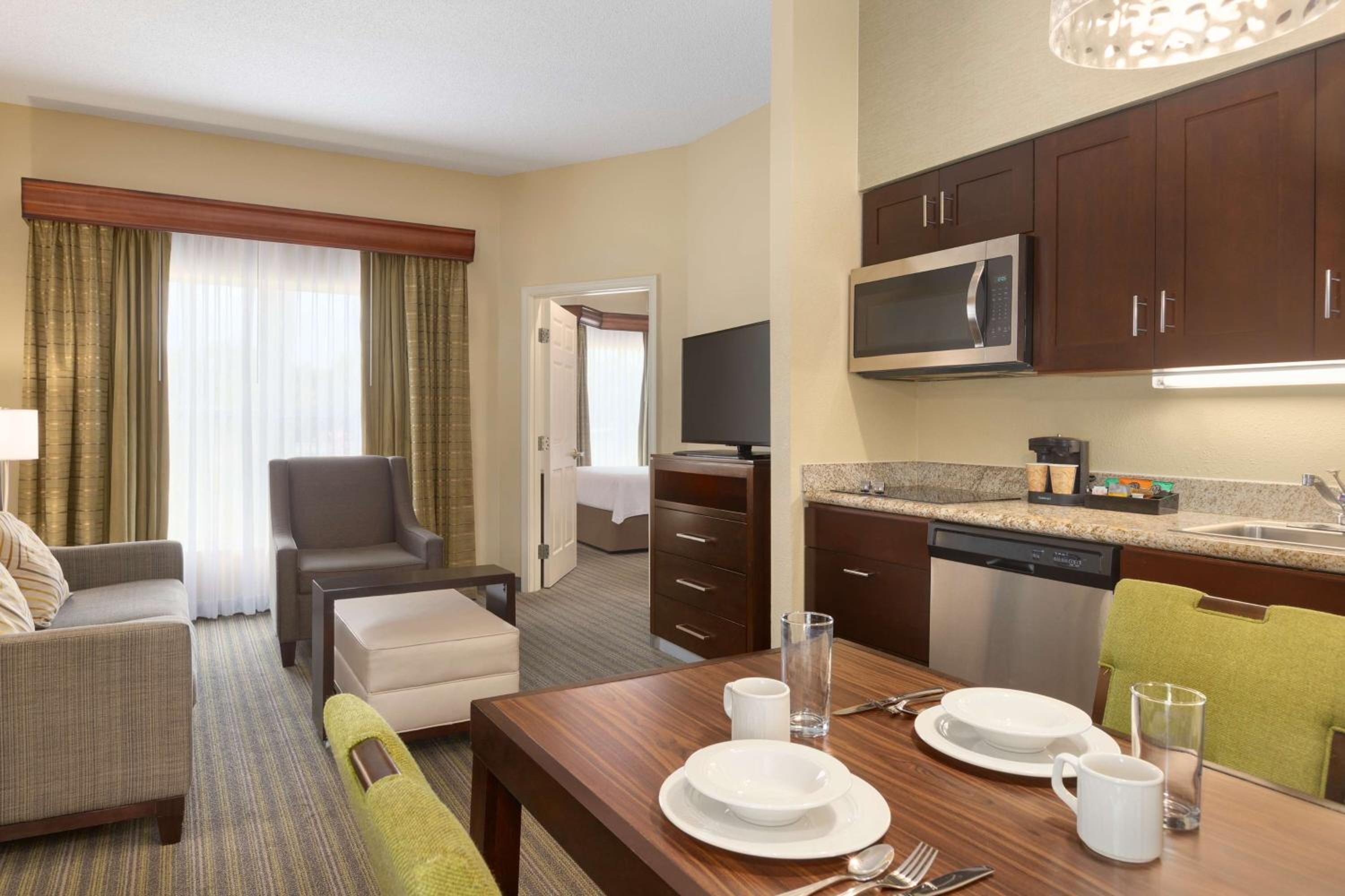 One-Bedroom Double Suite - Non-Smoking - Photo 1