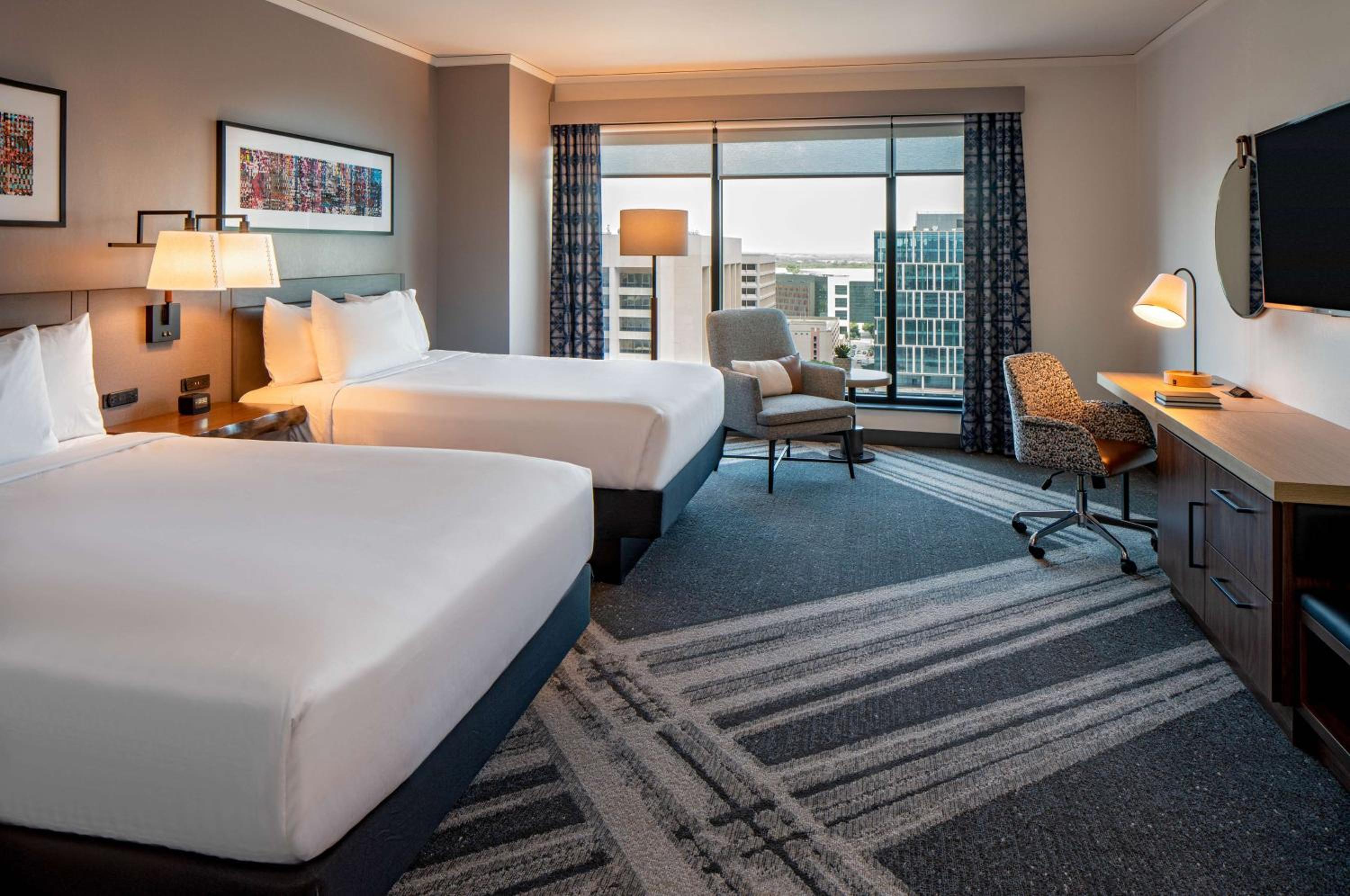 Queen Room with Two Queen Beds and City View - Photo 3