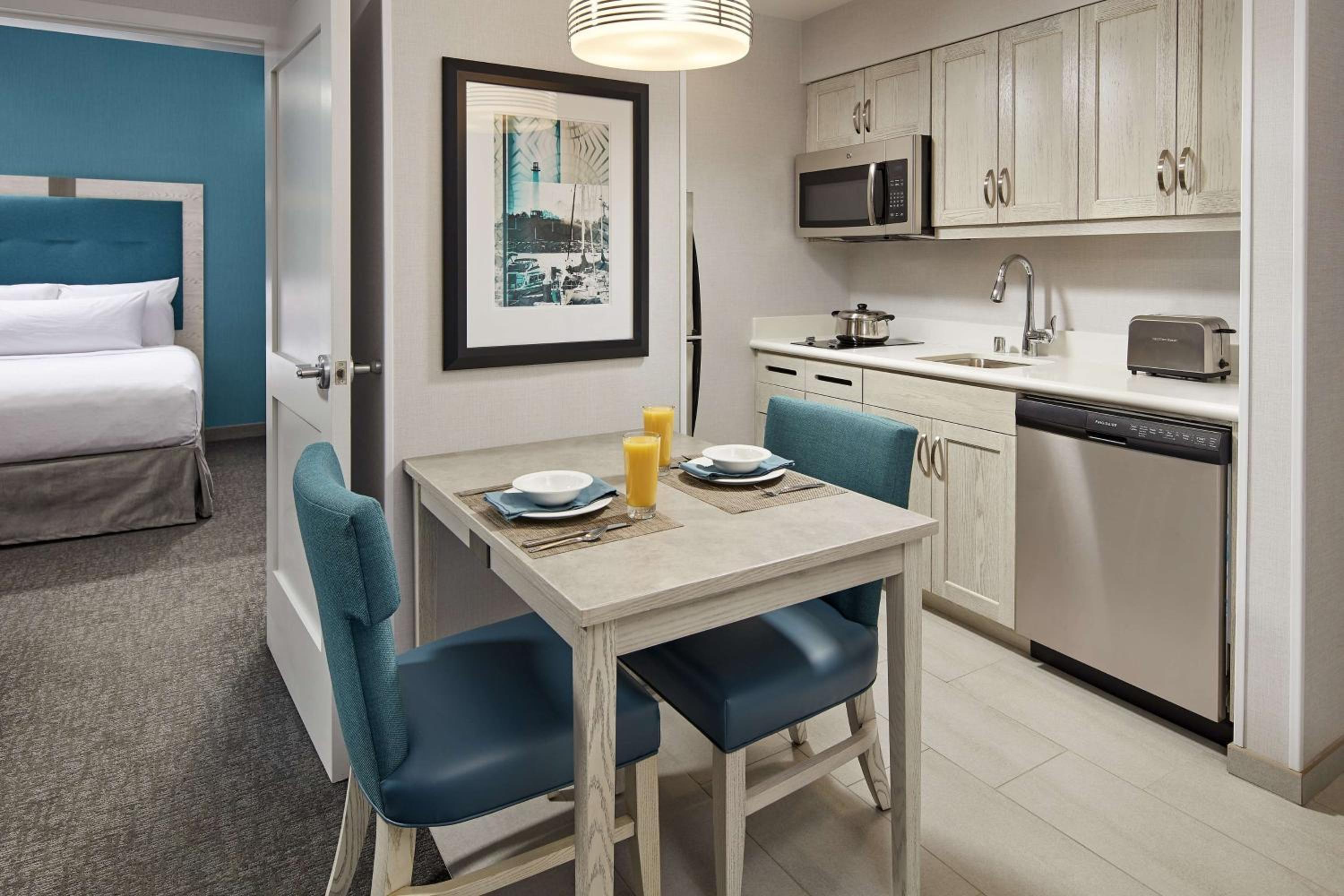 Suite with Two Queen Beds and Tub - Mobility and Hearing Access photo 2