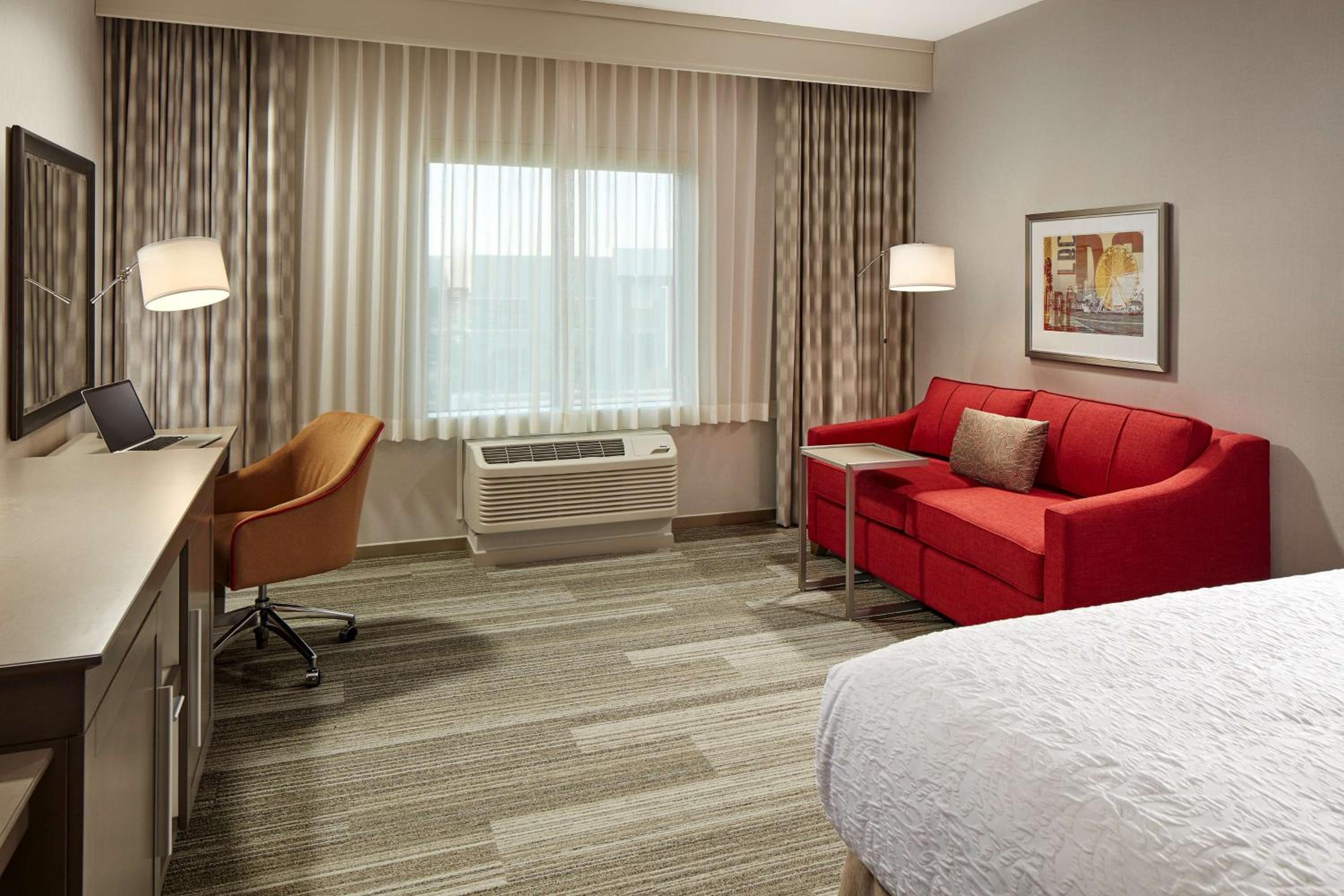 King Room with Sofa Bed photo 3
