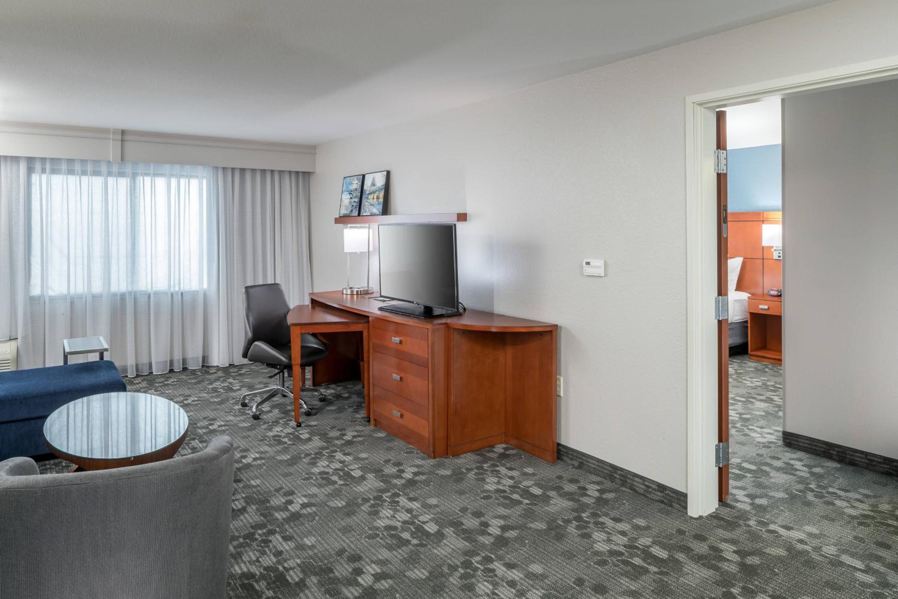 One-Bedroom King Suite with Sofa Bed at Courtyard by Marriott Austin Parmer Tech Ridge in Austin