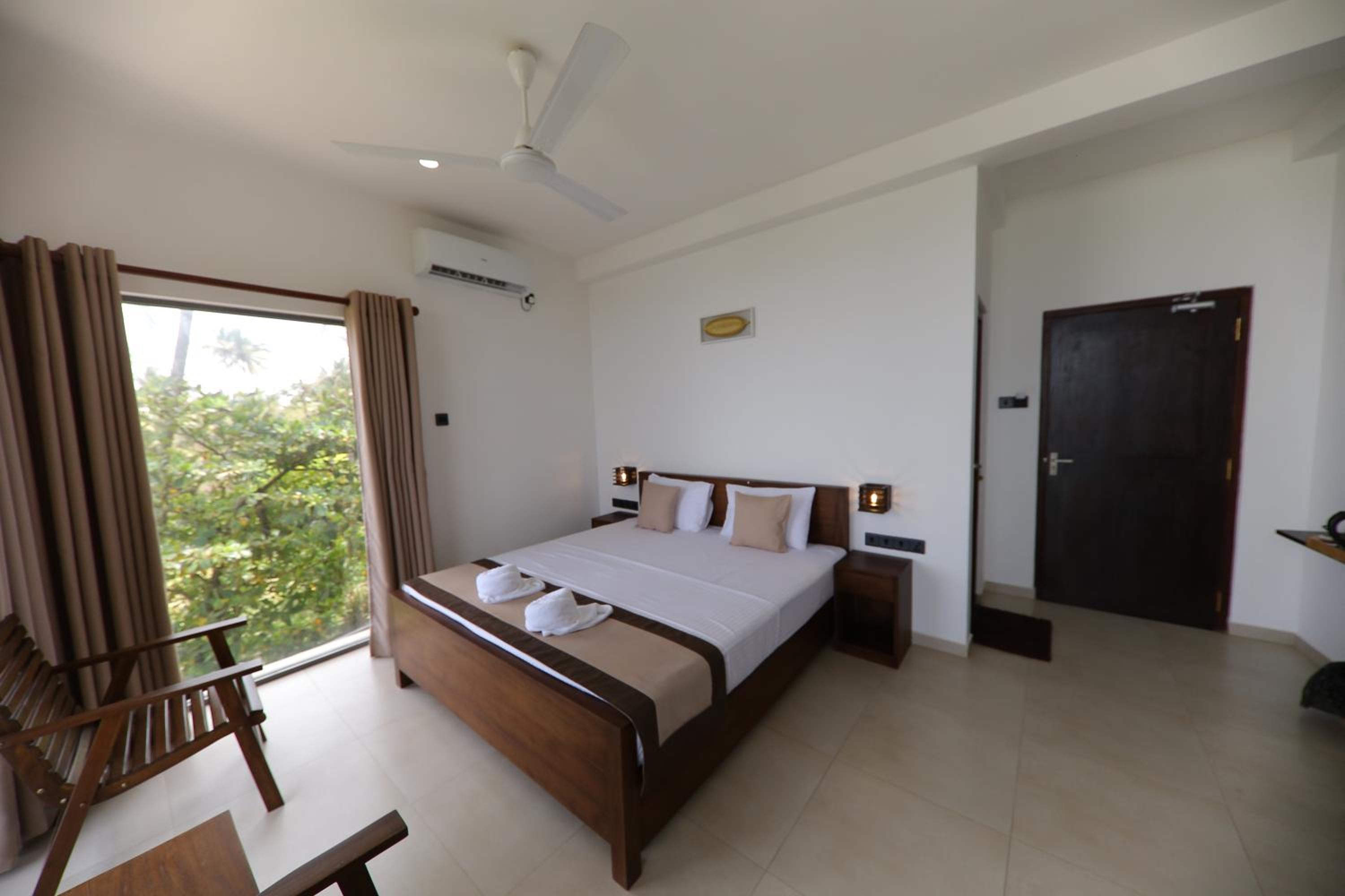 Deluxe Double Room with Sea View photo 2