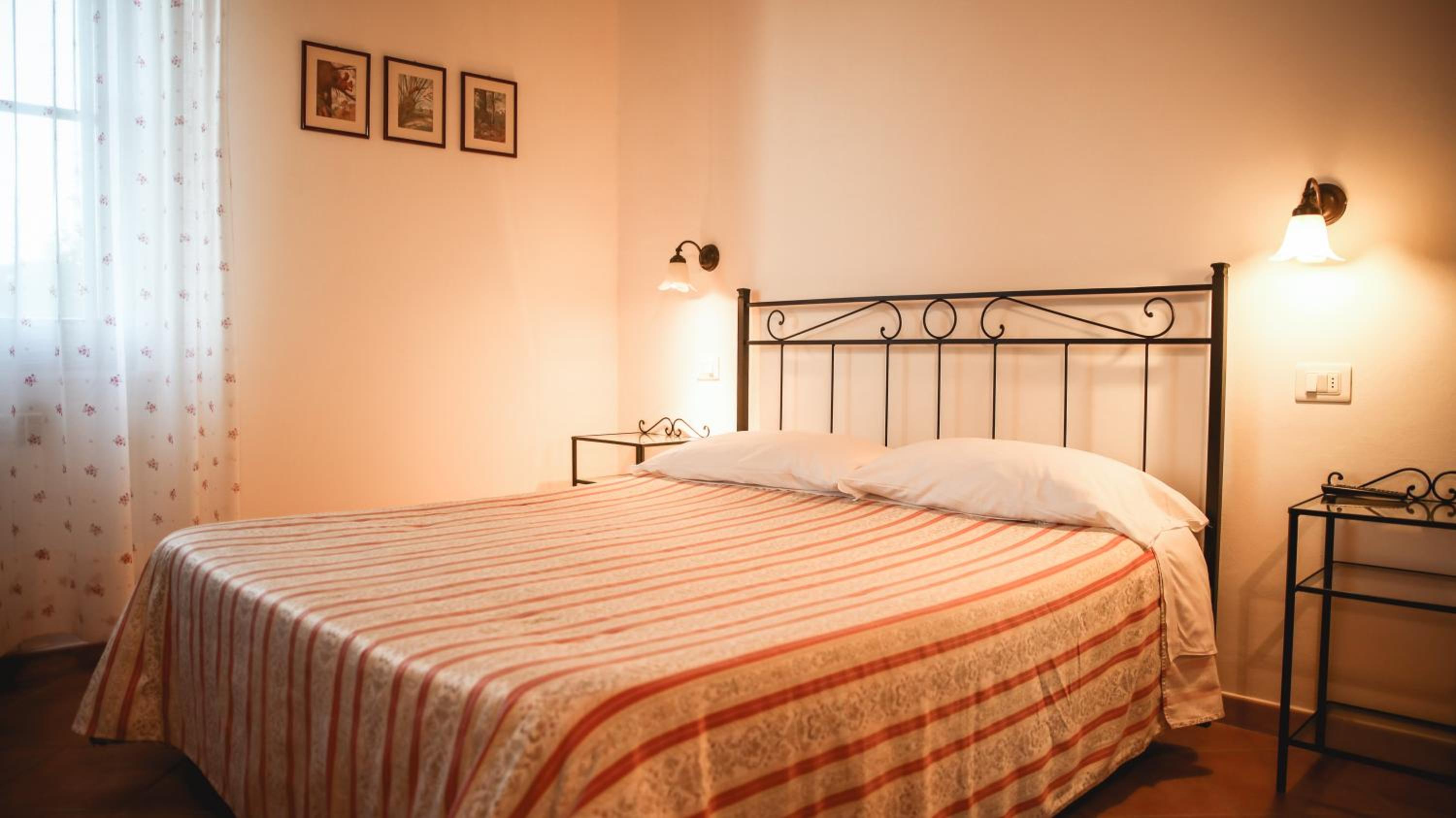Double Room - Photo 1