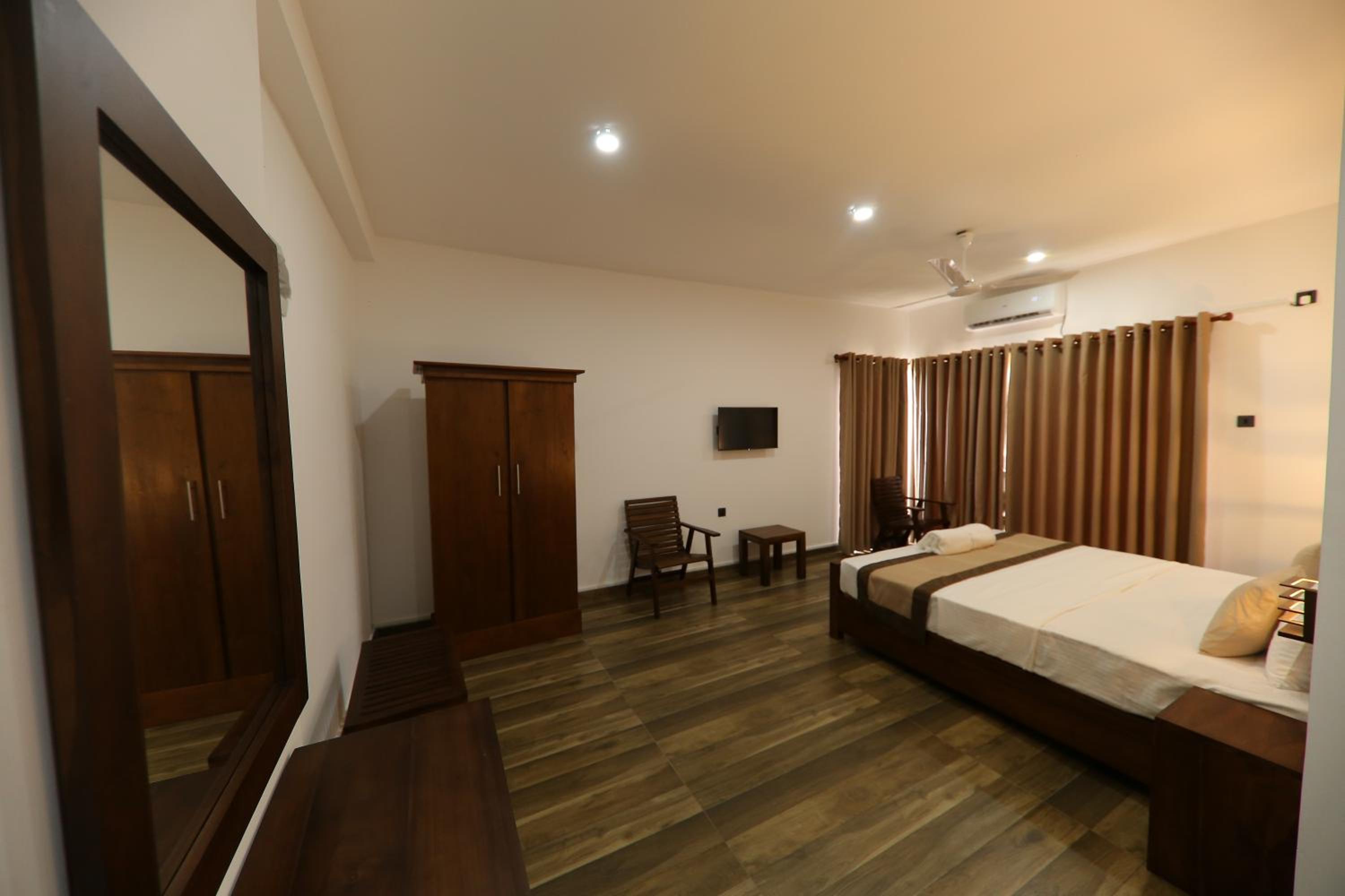 Deluxe Double Room photo 3