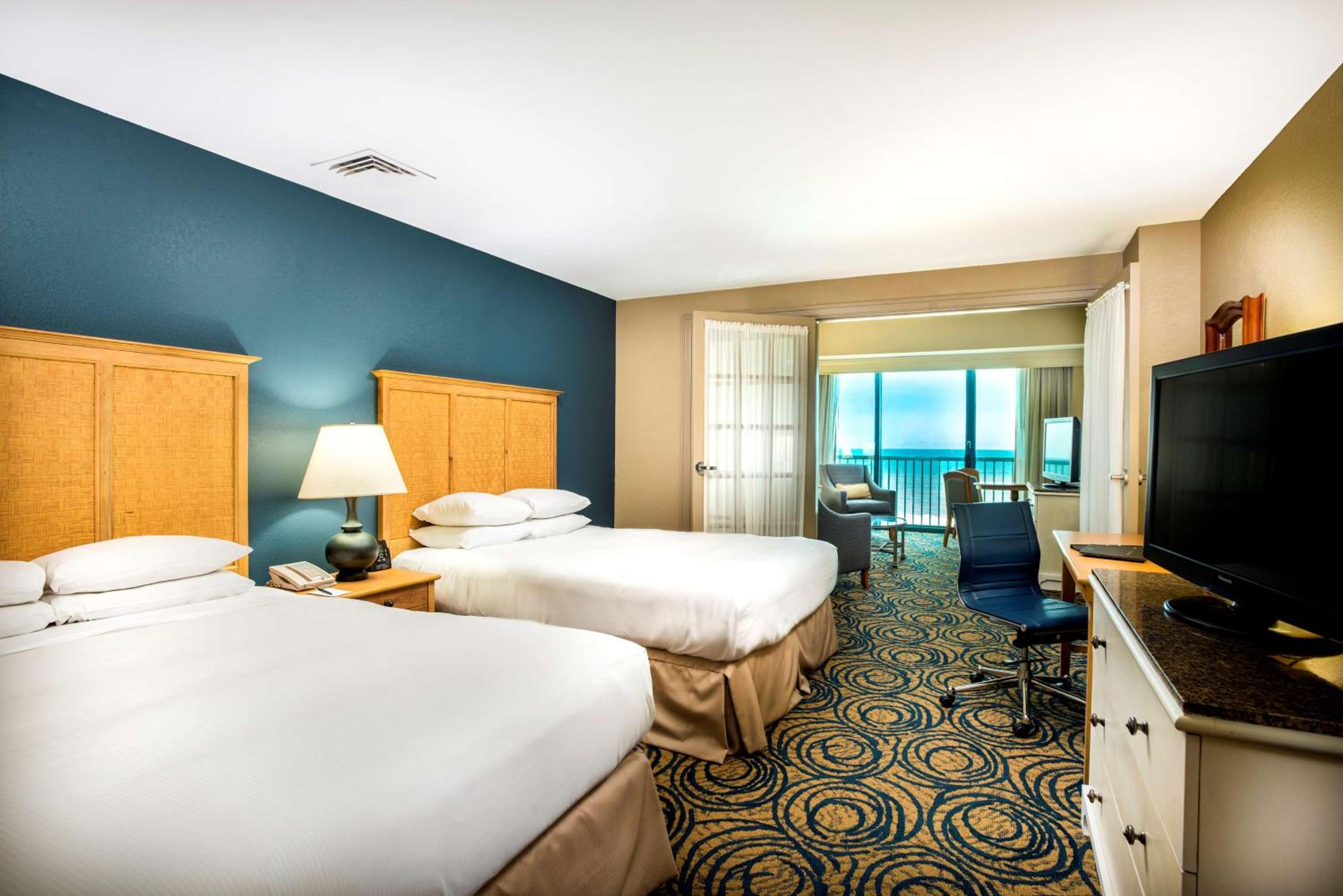 Queen Suite with Two Queen Beds - Ocean View