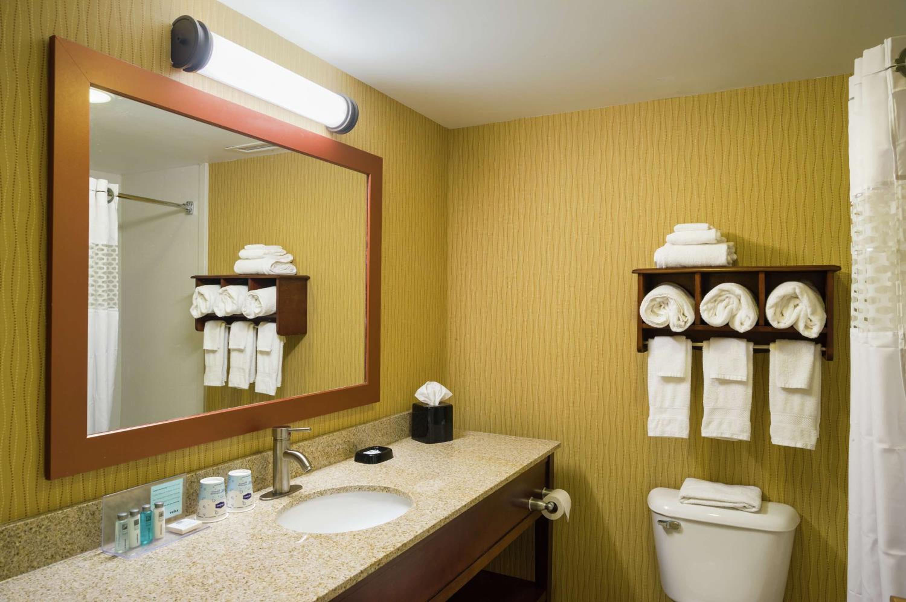 King Room with Kitchenette - Non-Smoking - Photo 2