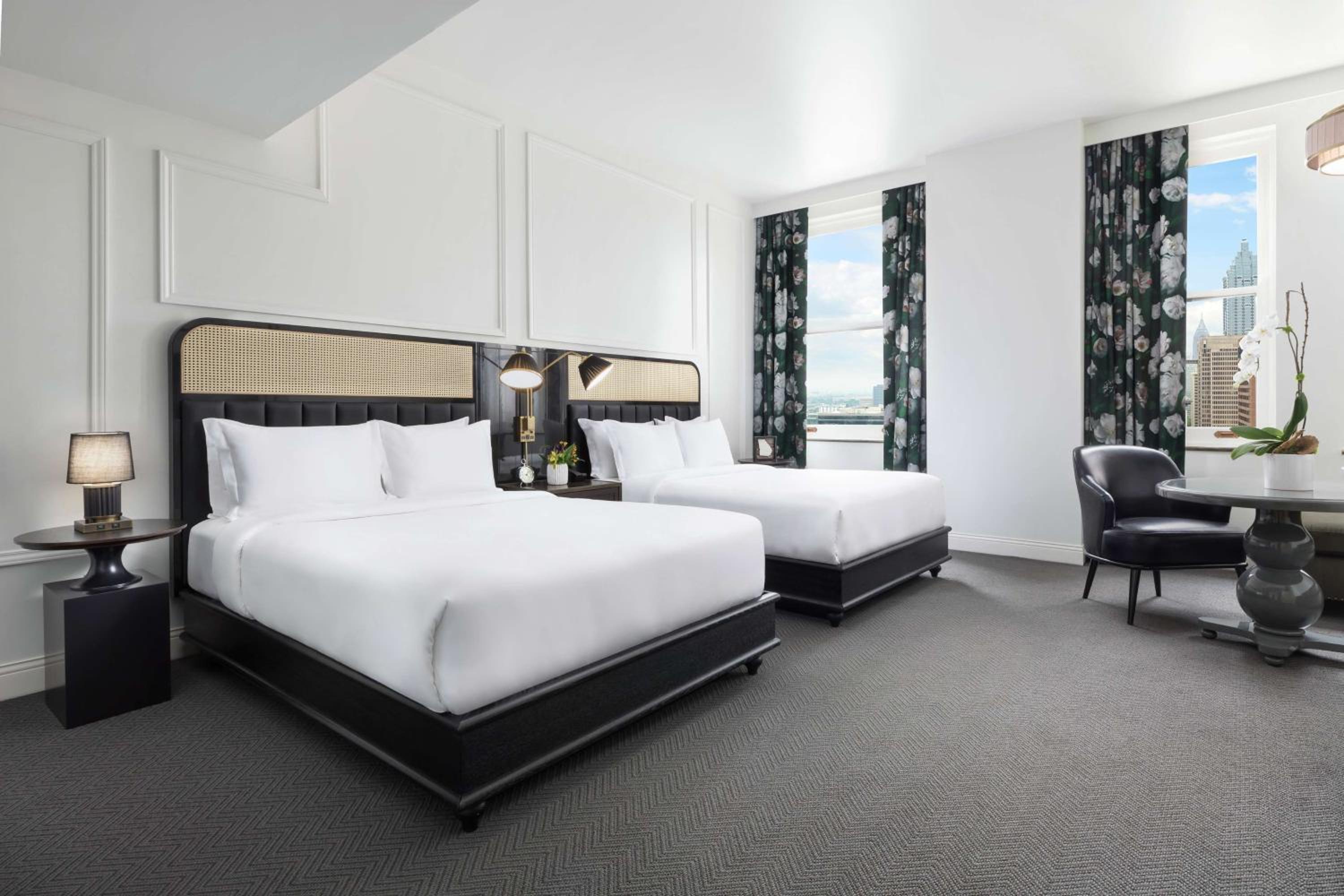 Deluxe Queen Room with Two Queen Beds and City View - Photo 3