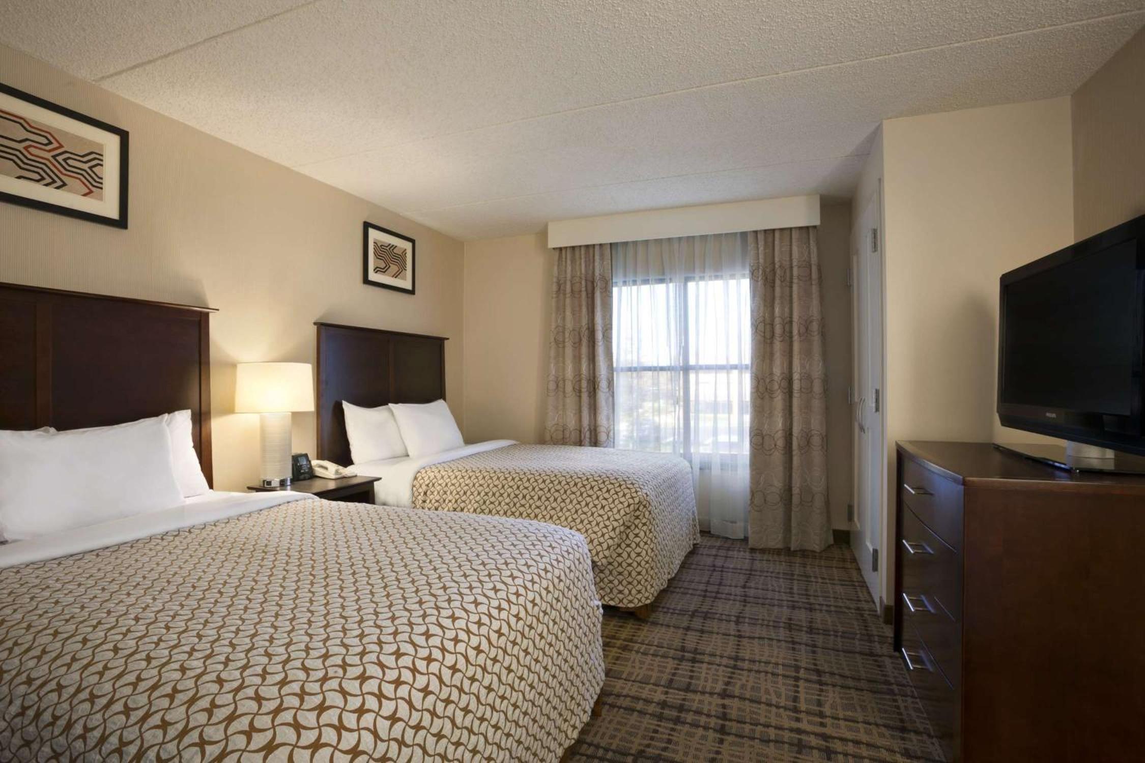Suite with Two Double Beds - Non-Smoking - Photo 3