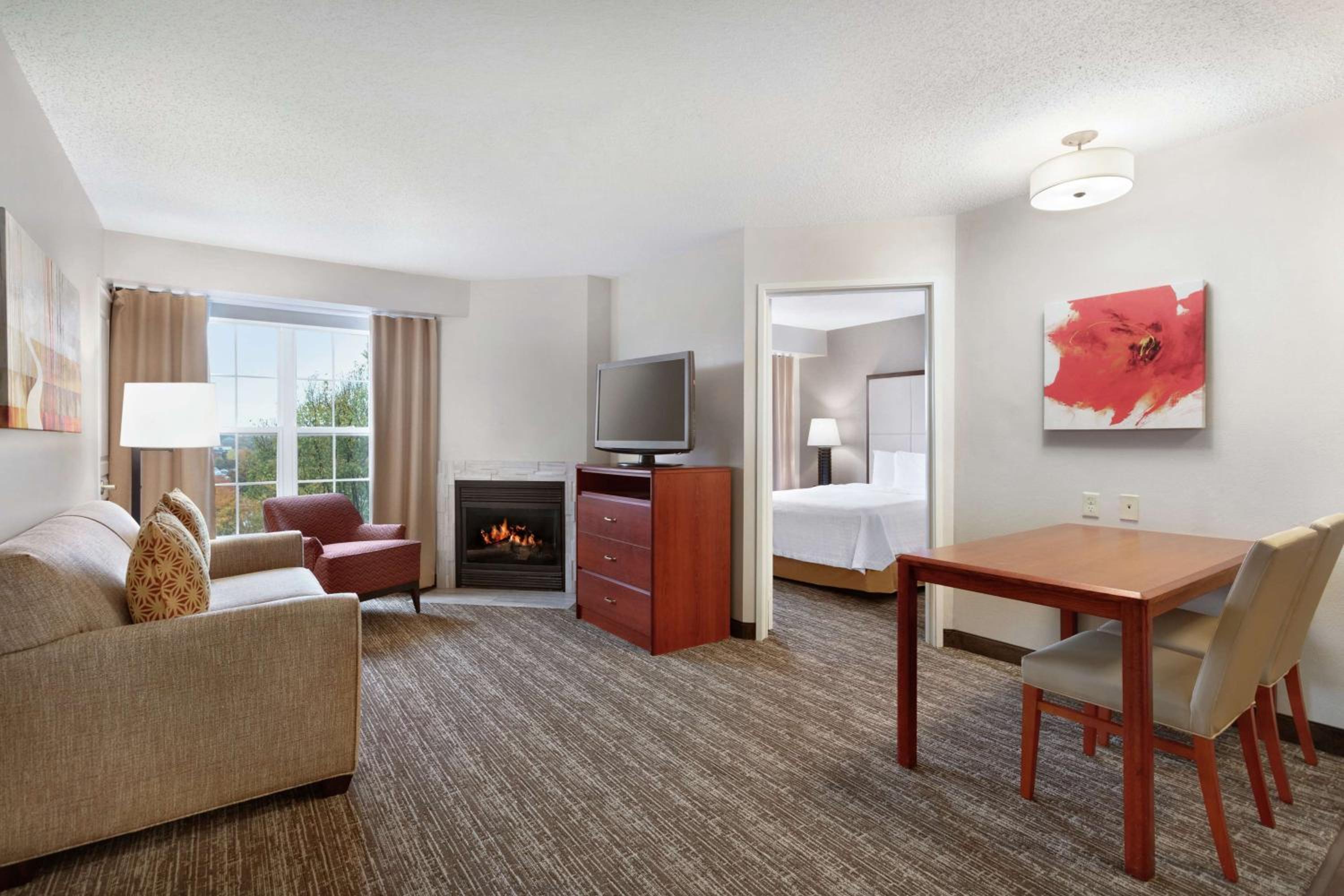 Two-Bedroom Queen Suite - Non-Smoking