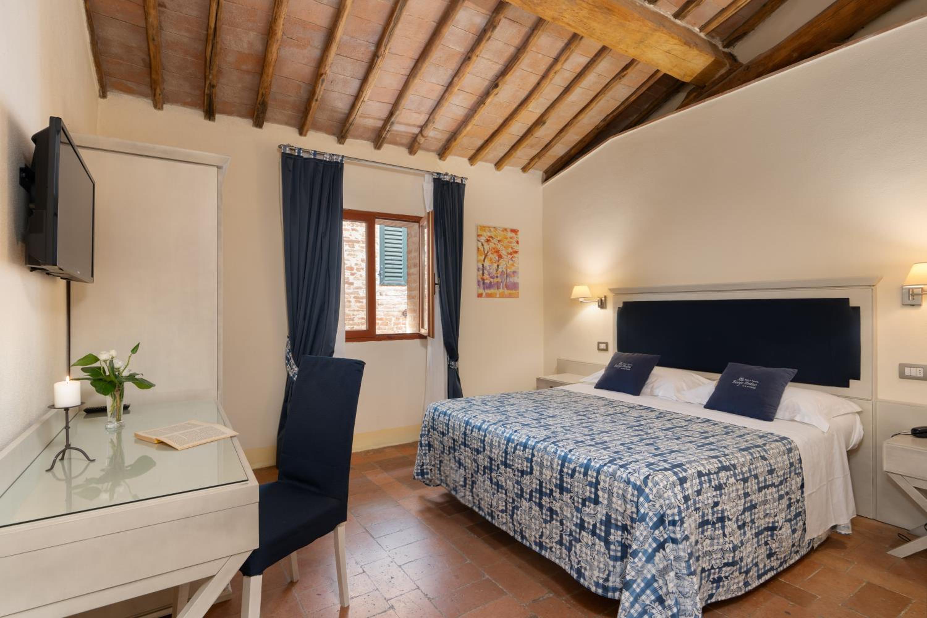 Superior Double or Twin Room - Photo 1