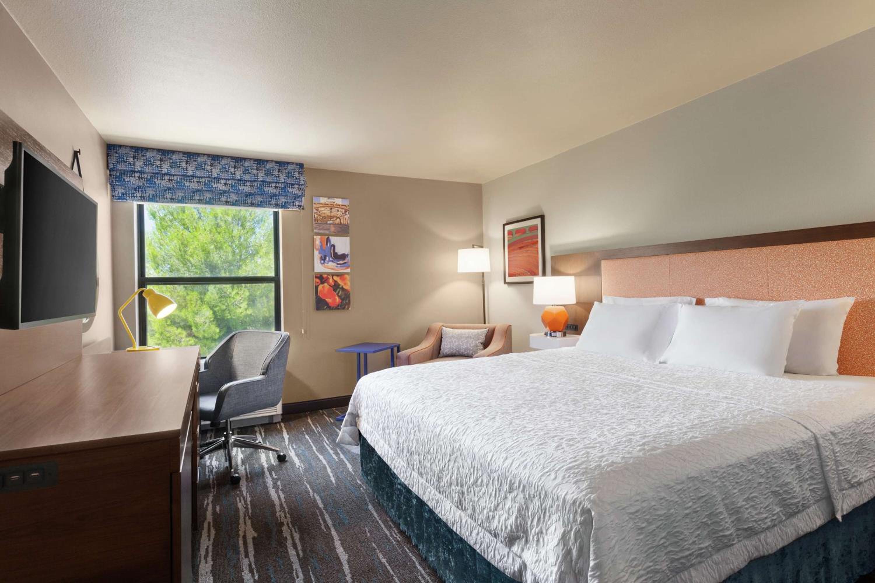 King Room - Disability Access/Non-Smoking photo 1