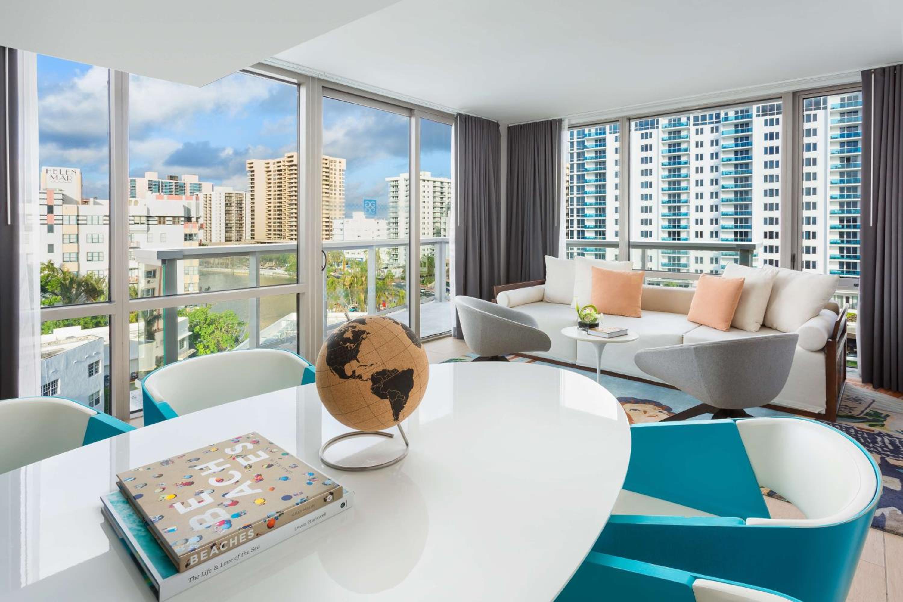 1 KING SUITE WITH BALCONY - ADA ACCESSIBLE