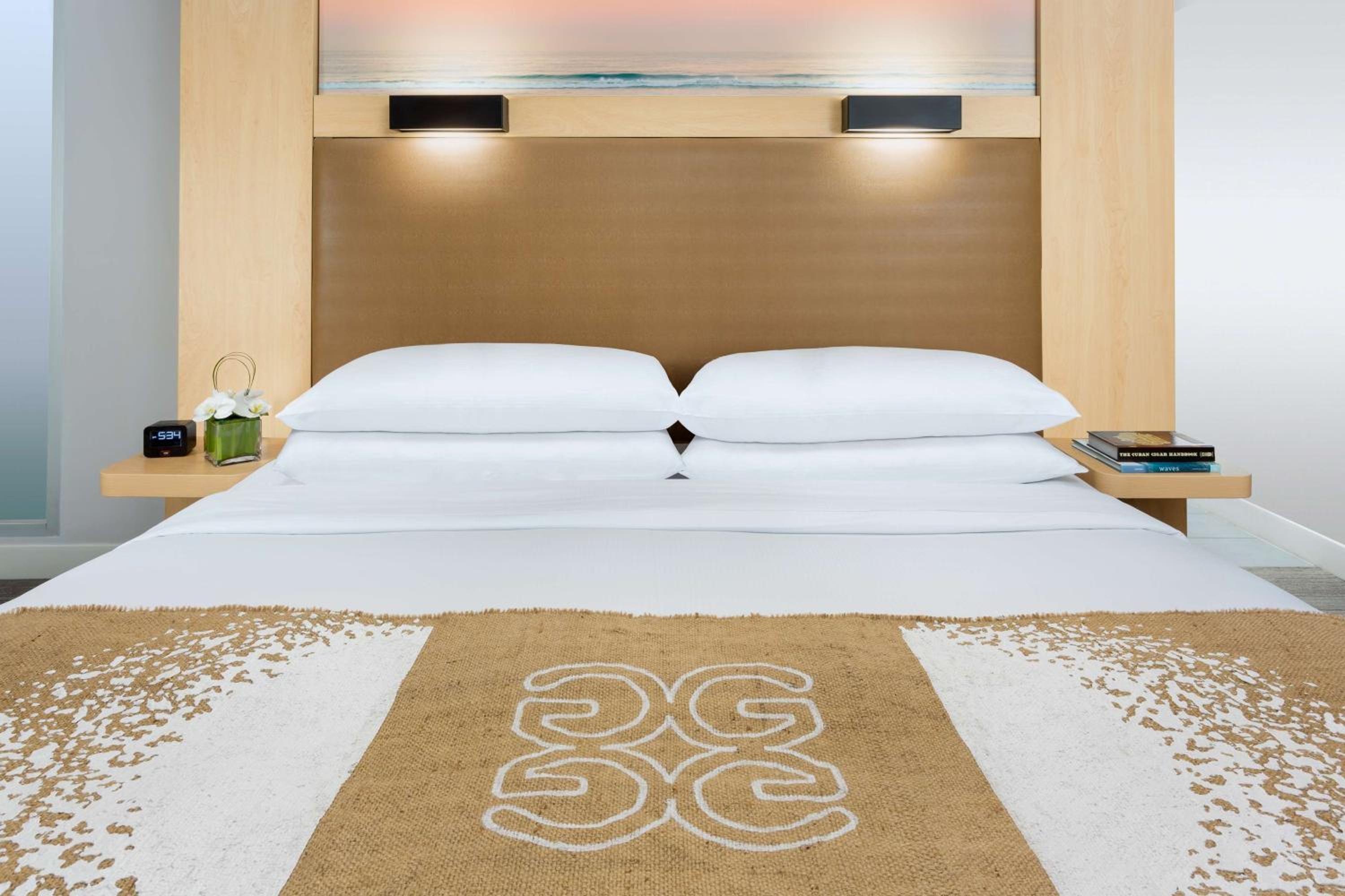 1 King Bed Pool View