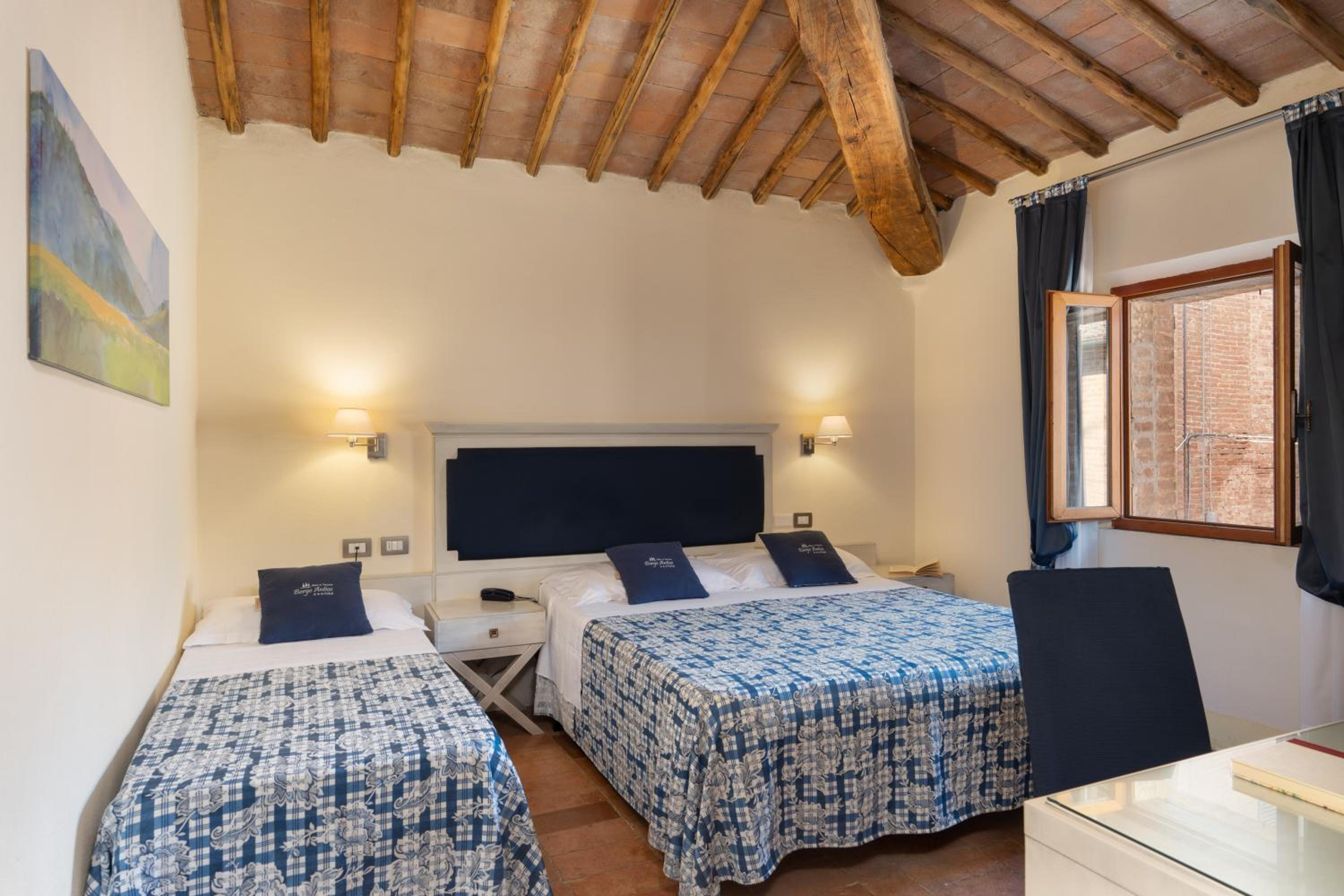 Triple Room - Photo 1