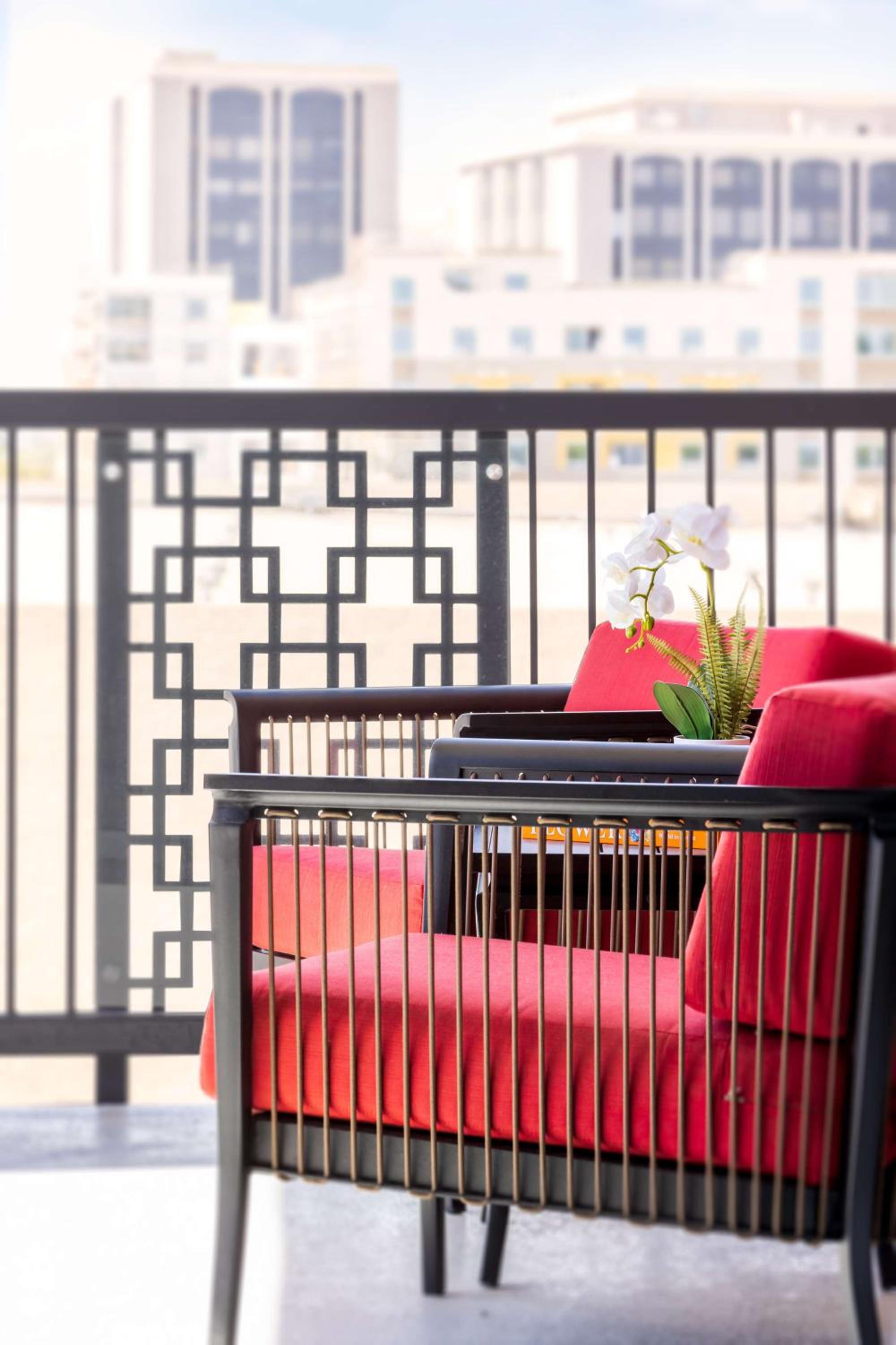 One-Bedroom King Suite with Balcony - Photo 3