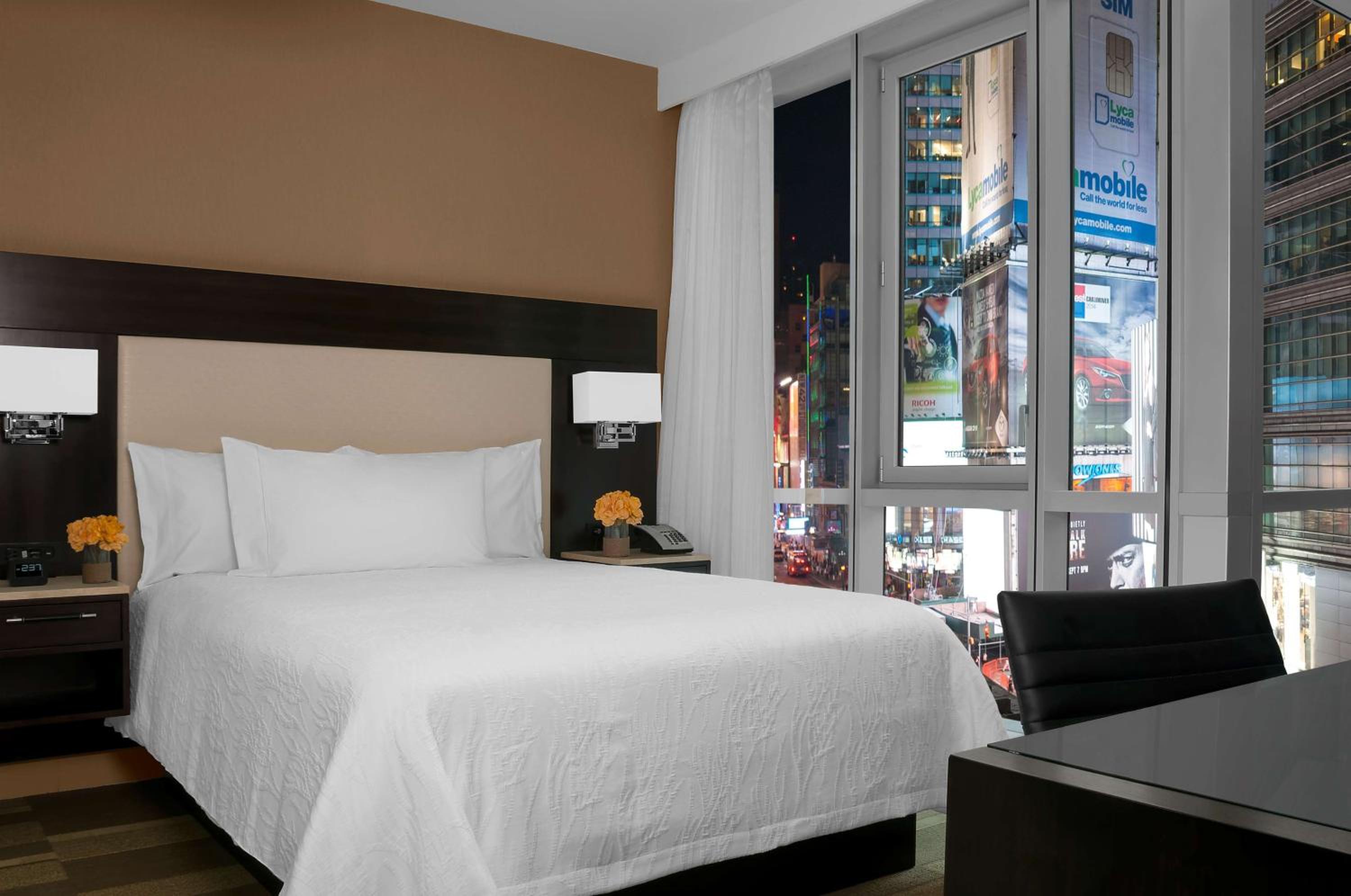 King Room with Partial View of Times Square