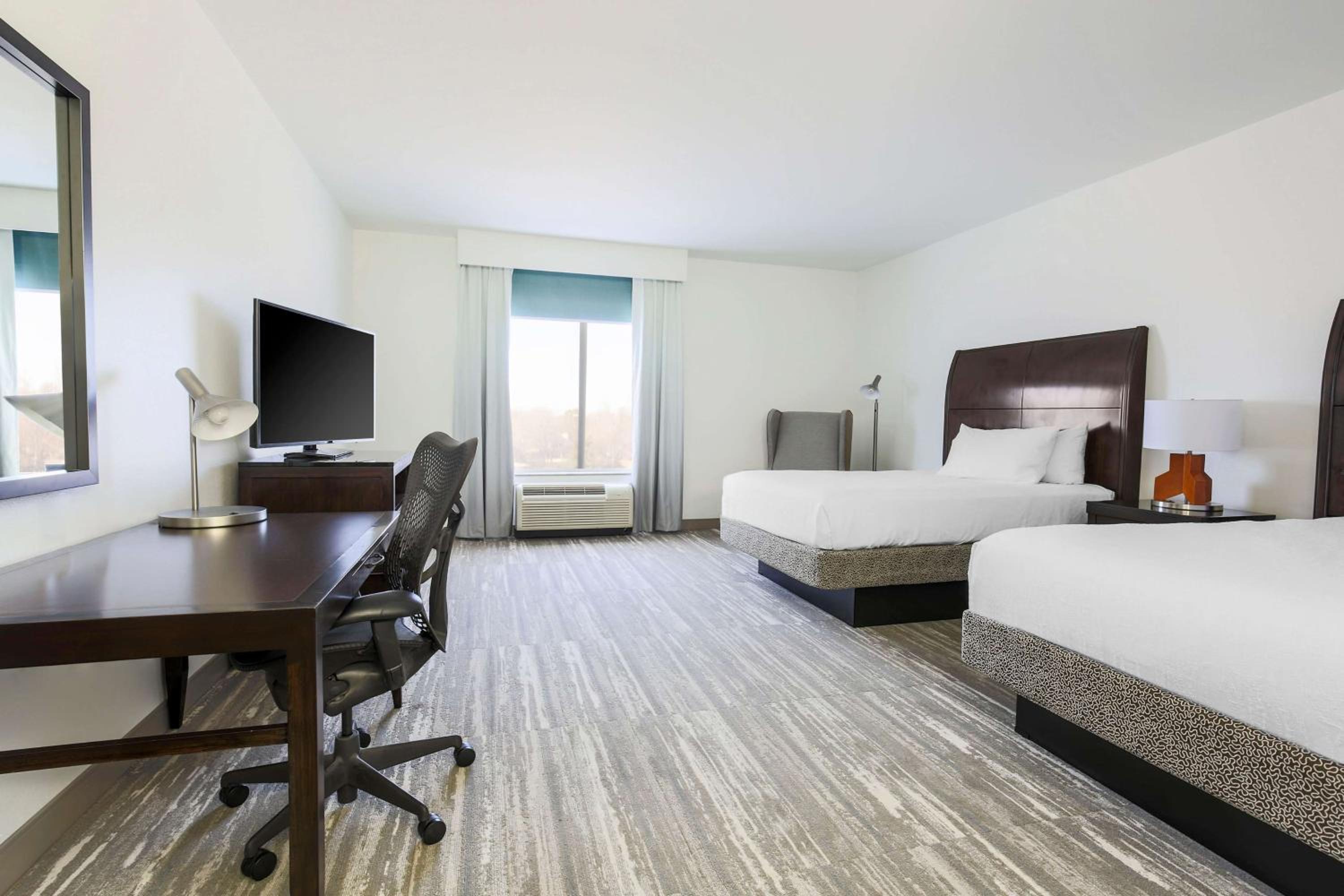 Queen Room with Two Queen Beds - Photo 1