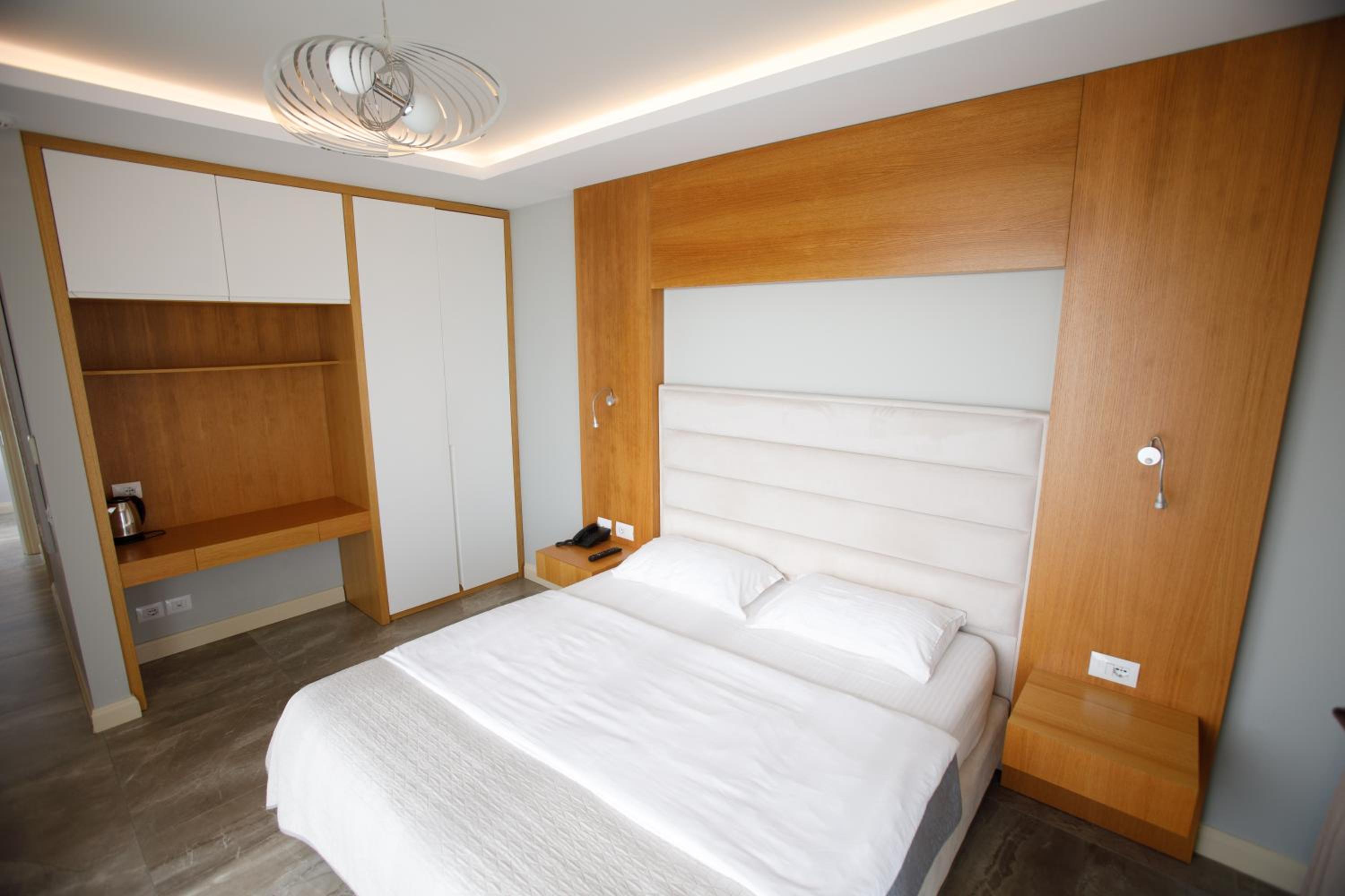 Deluxe Double or Twin Room with Sea View